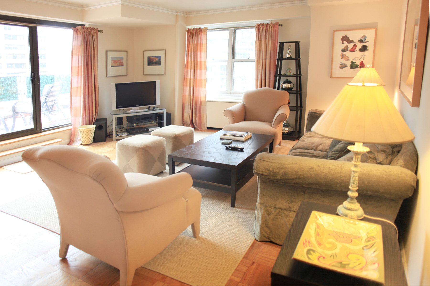 Luxury NYC 2 Bedroom with Terrace in Upper East Side, New York City