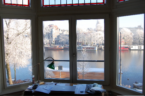 Canal House on the Amstel River โ Amsterdam stay