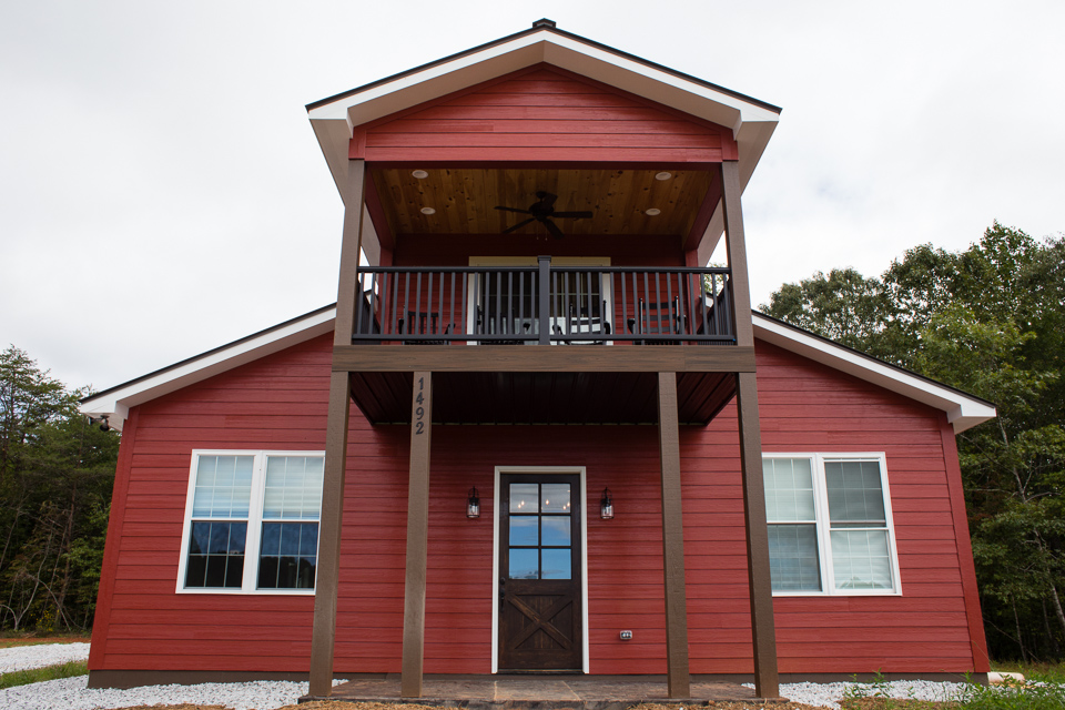 The Red Cabin at Luna's Trail Houses for Rent in Westfield, North