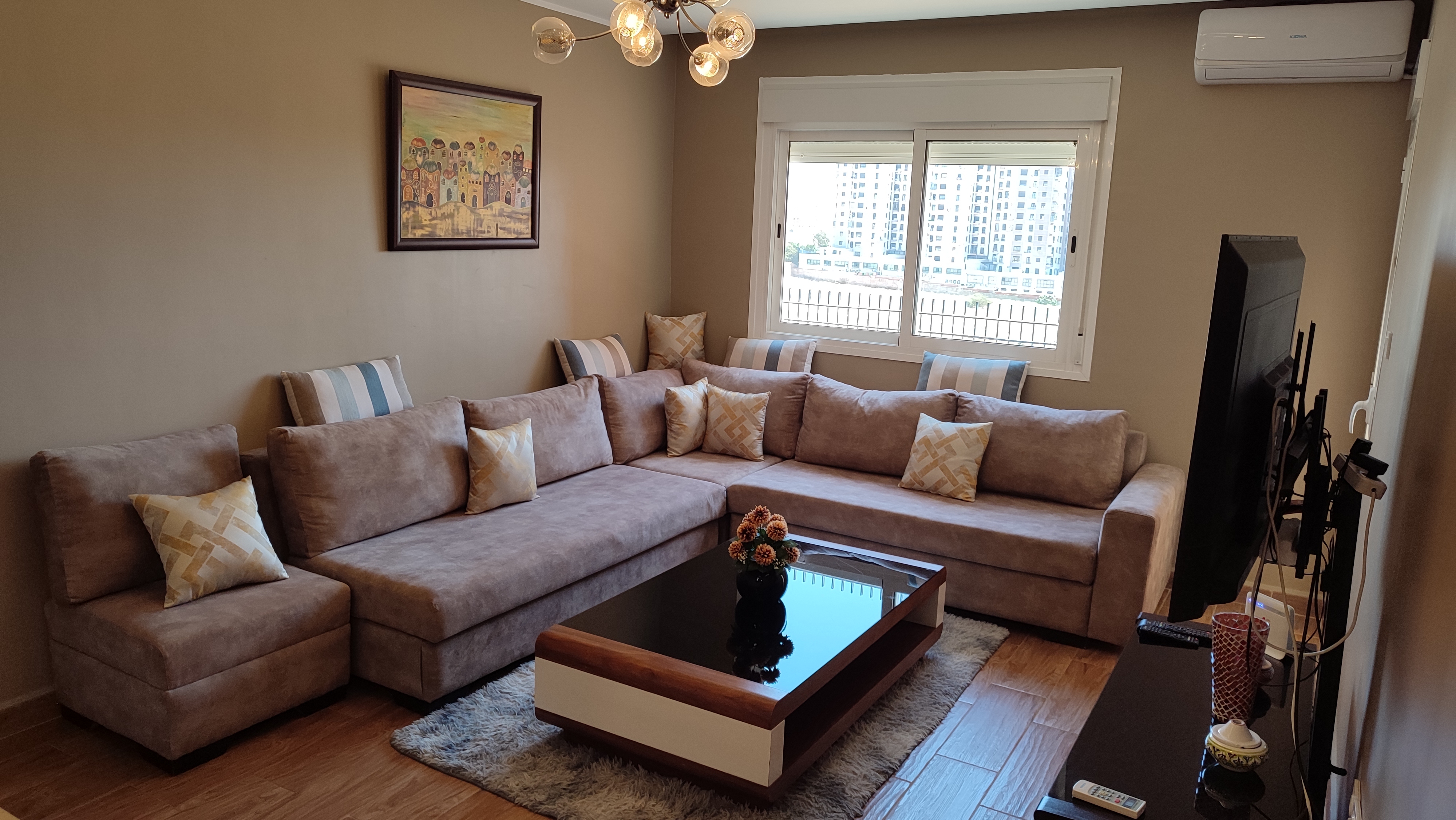 cozy apartment in Oran with rental car