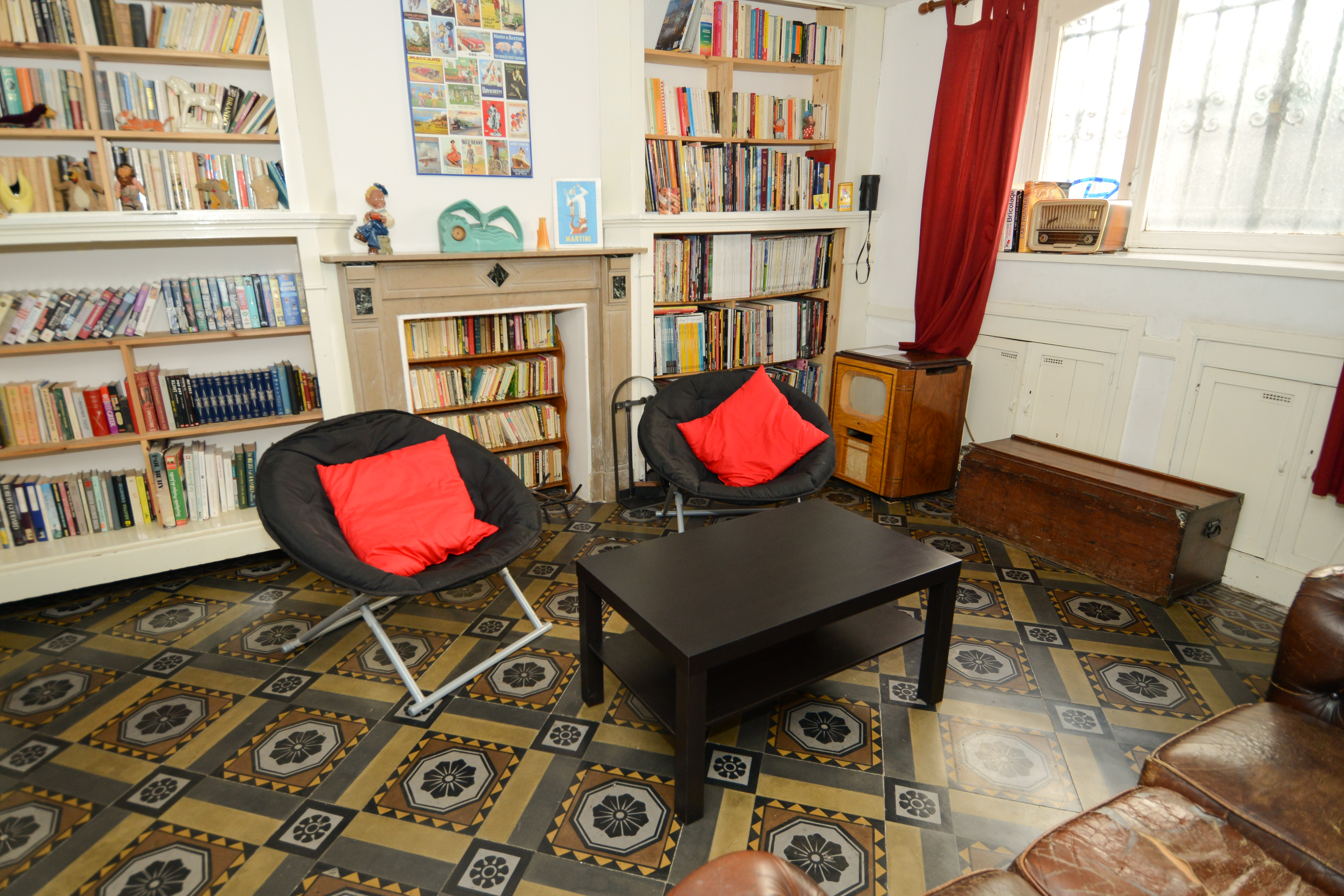 Apartment raised basement in Saint-Gilles, Brussels