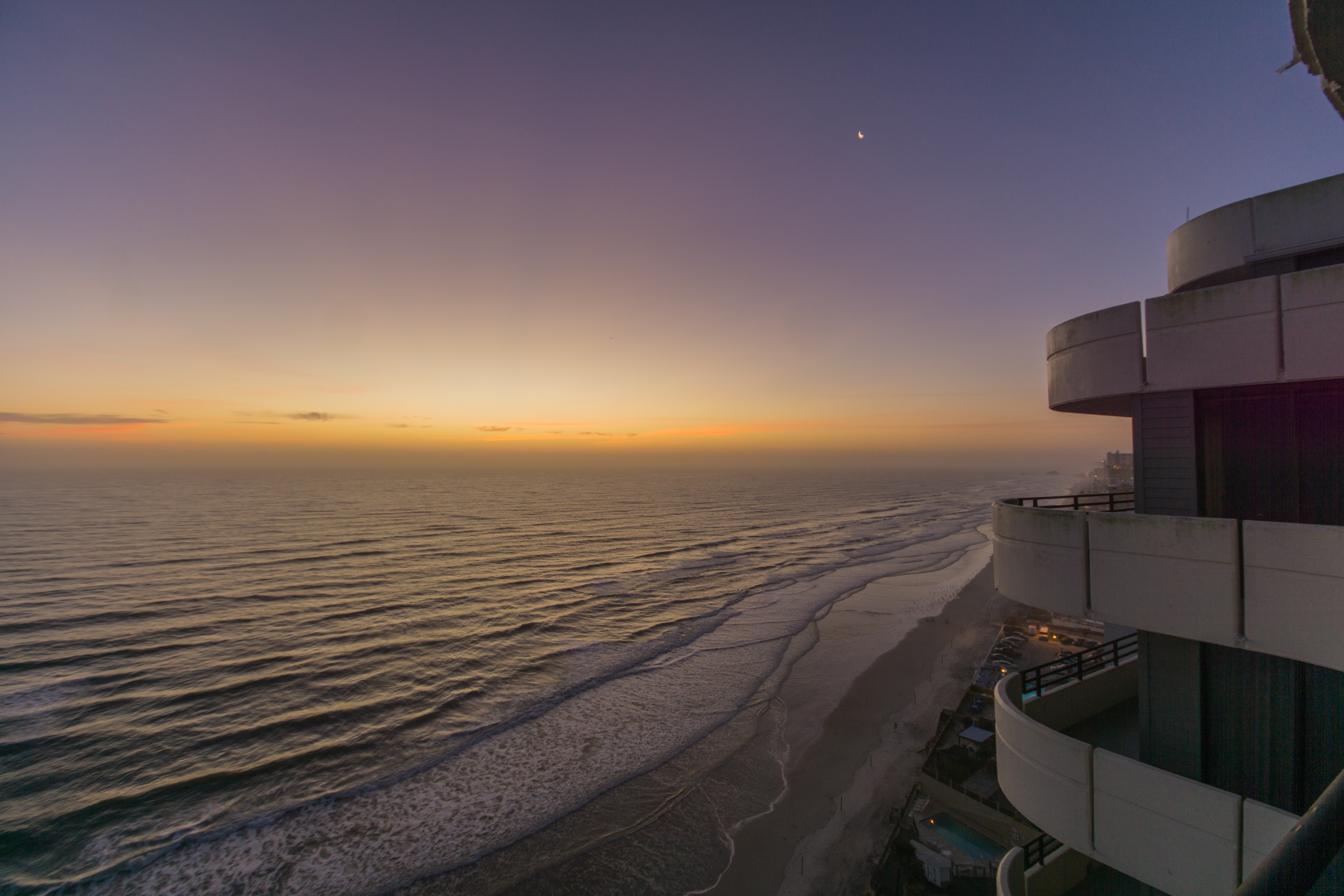 SLEEPS 12, OCEANFRONT 3BR 3 BATH 2 STORY PENTHOUSE