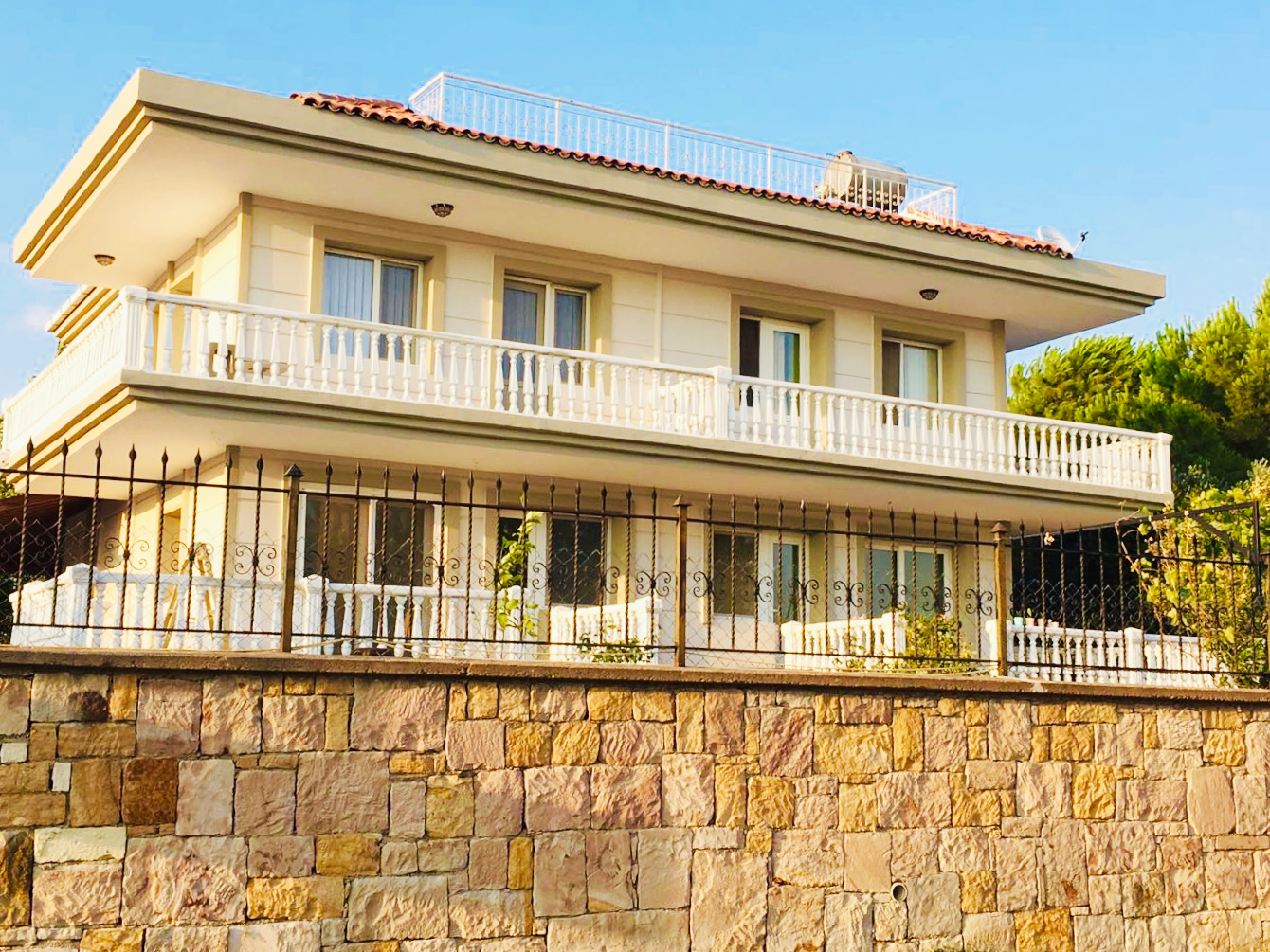 Villa AYBAY Cunda Ayvalık şehrinde Kiralık Villalar, Balıkesir, Türkiye