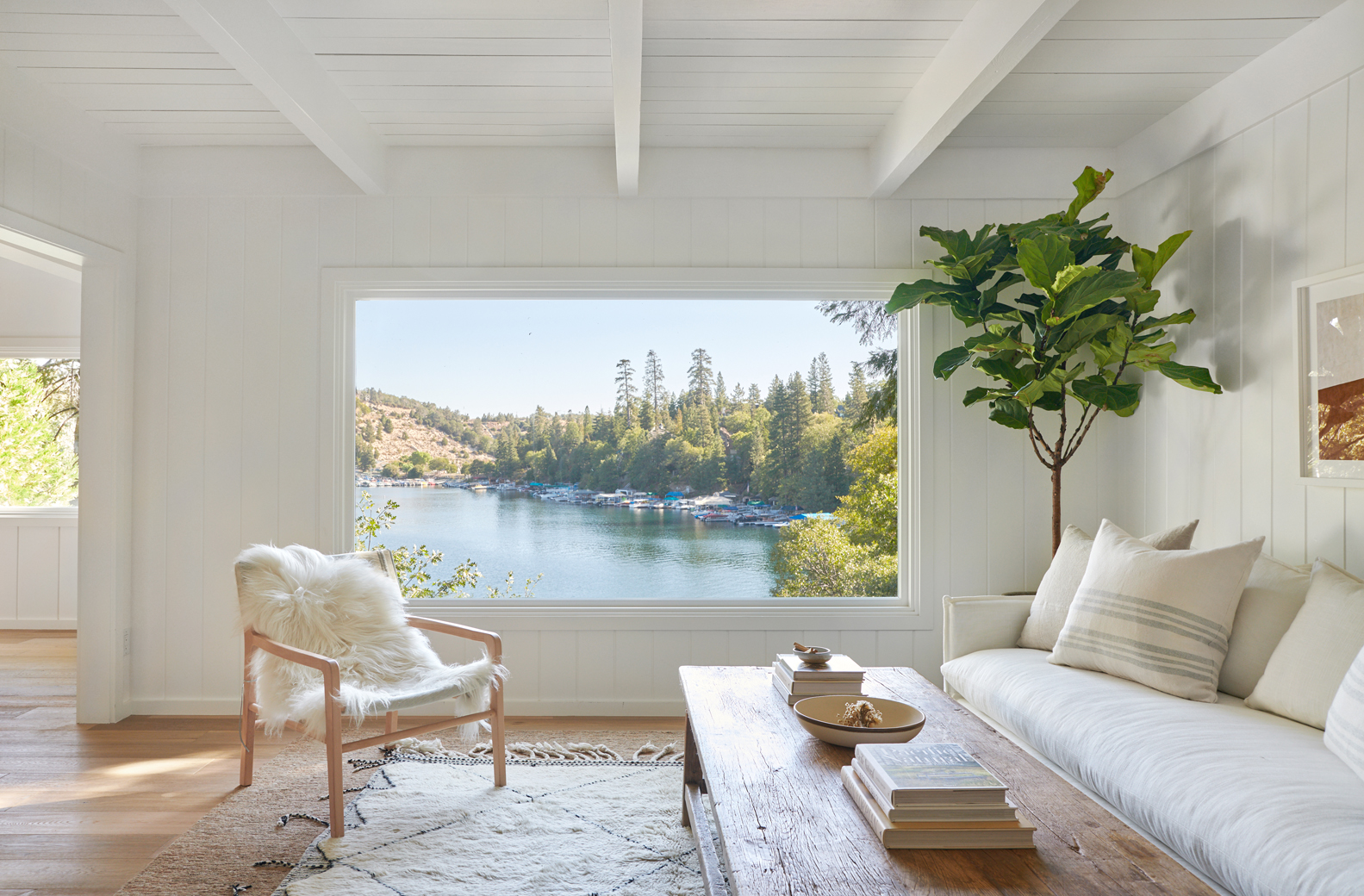 Jenni Kayne Lake House Airbnb