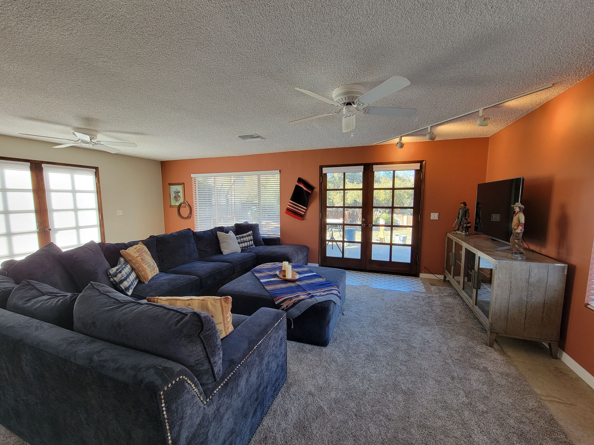 Comfy 3BR House with Hot Tub & Views! (Kernville)