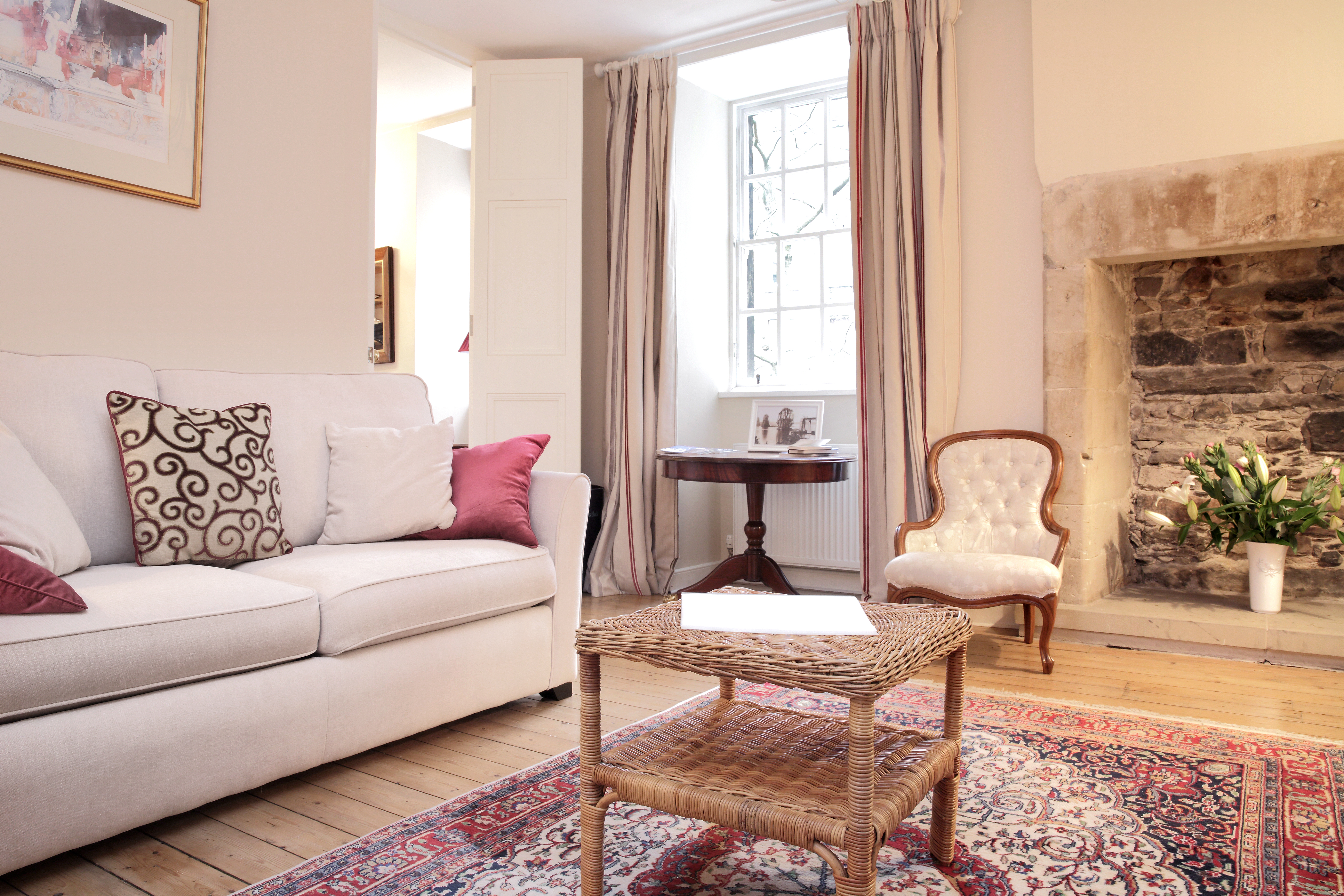 Luxurious apartment by Royal Mile in Old Town, Princes Street and Leith Street, Edinburgh