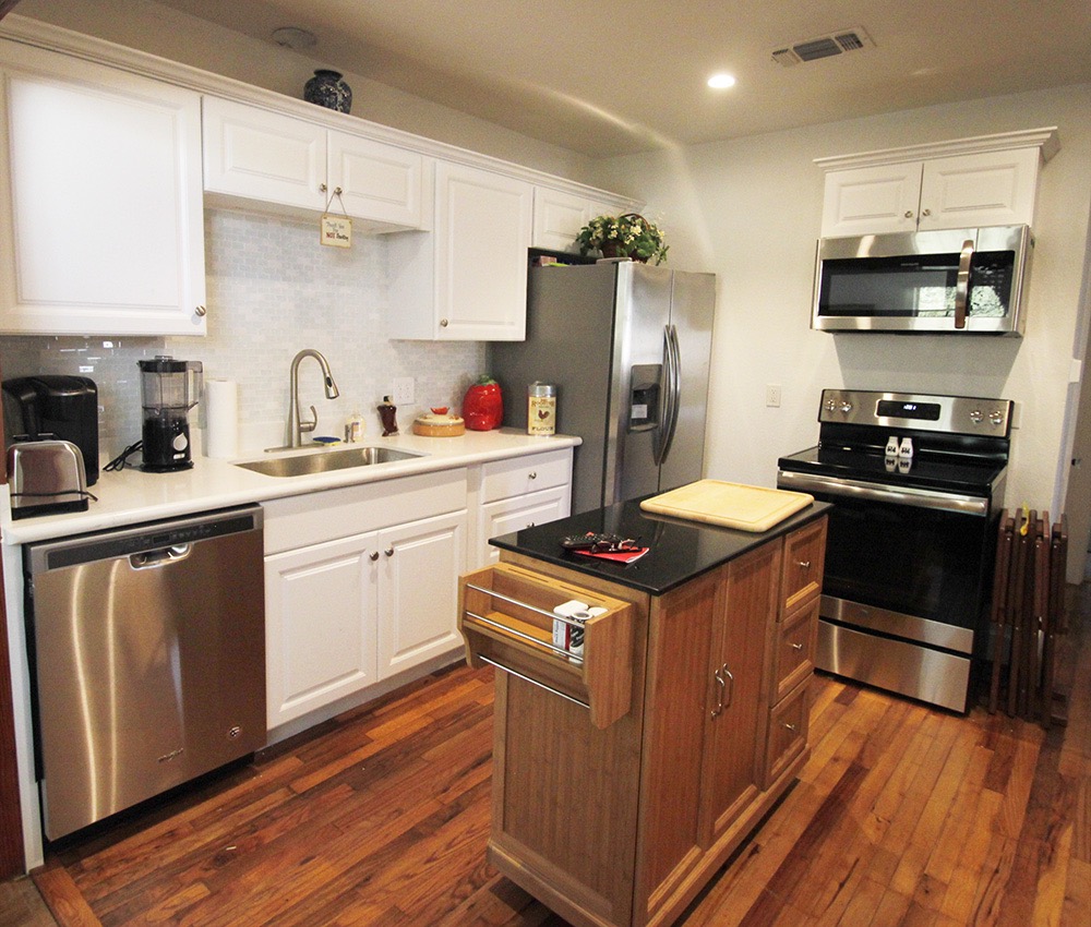 Jewell's Cowboy House Houses for Rent in Stonewall, Texas, United