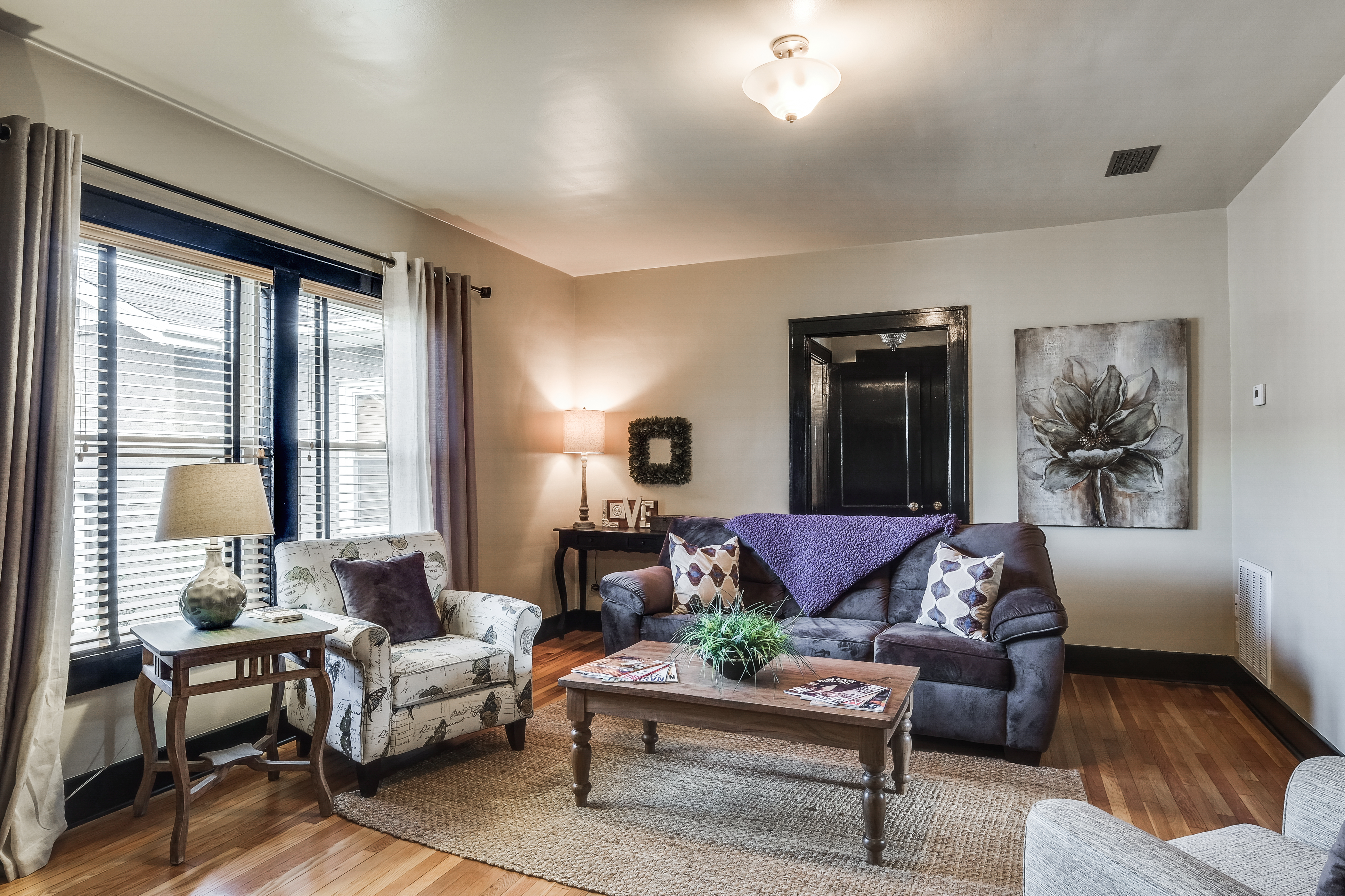 1BR/1BA Music Row Long-Term Executive Suite in District 17, Nashville