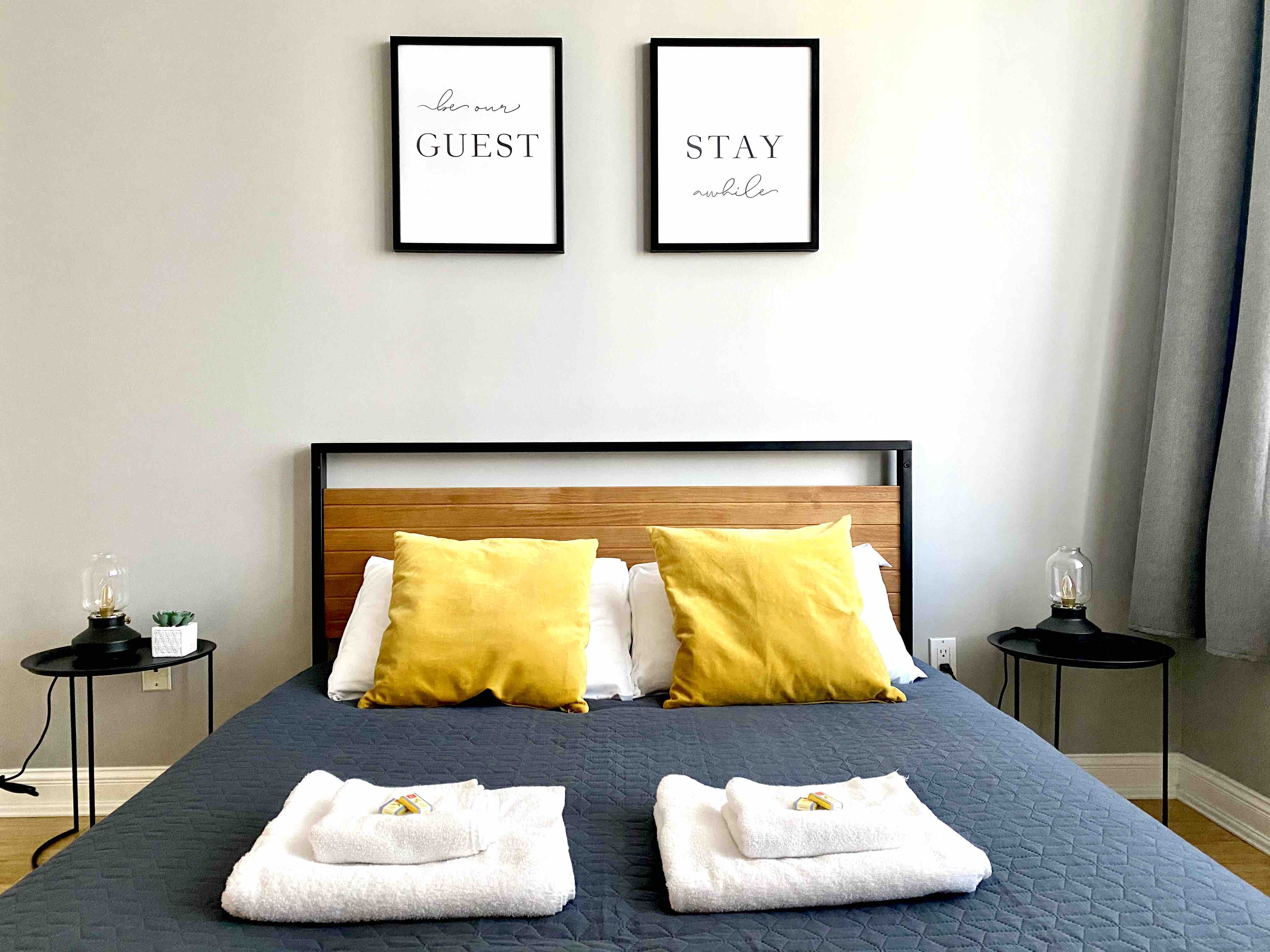 Downtown Condo w KING bed & FREE parking.