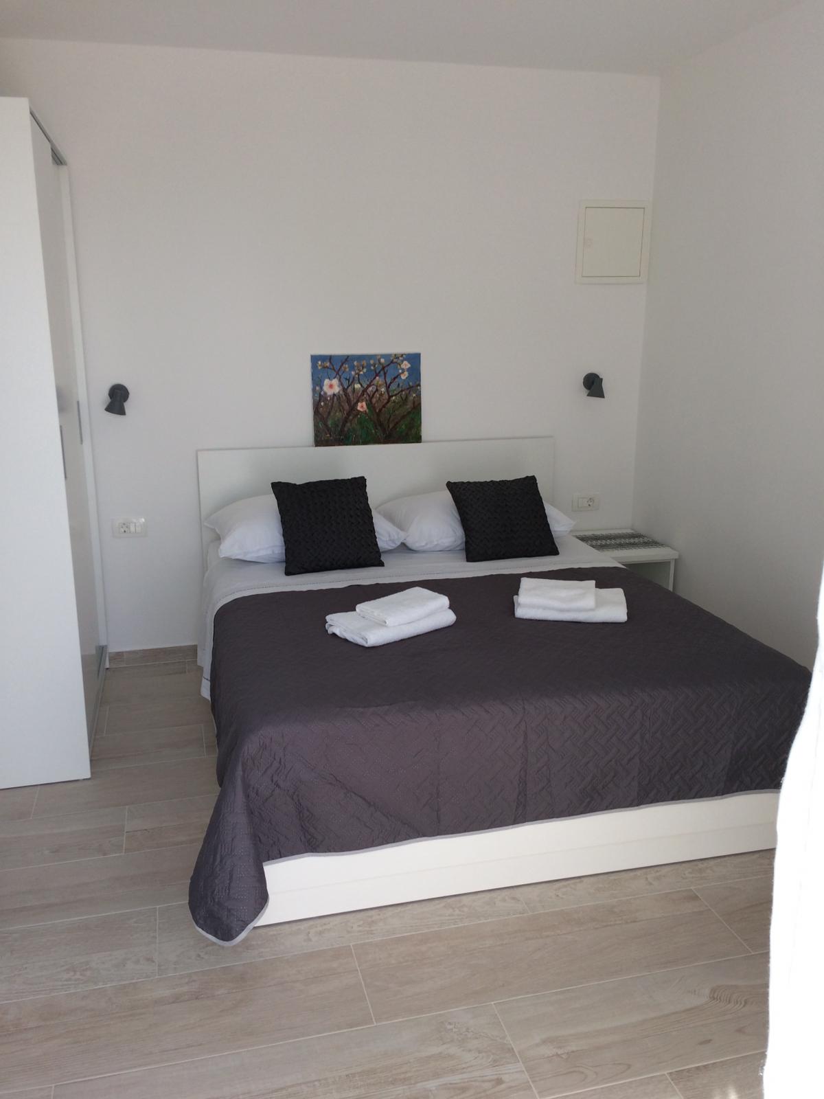 STUDIO APARTMENT WITH SEA VIEW