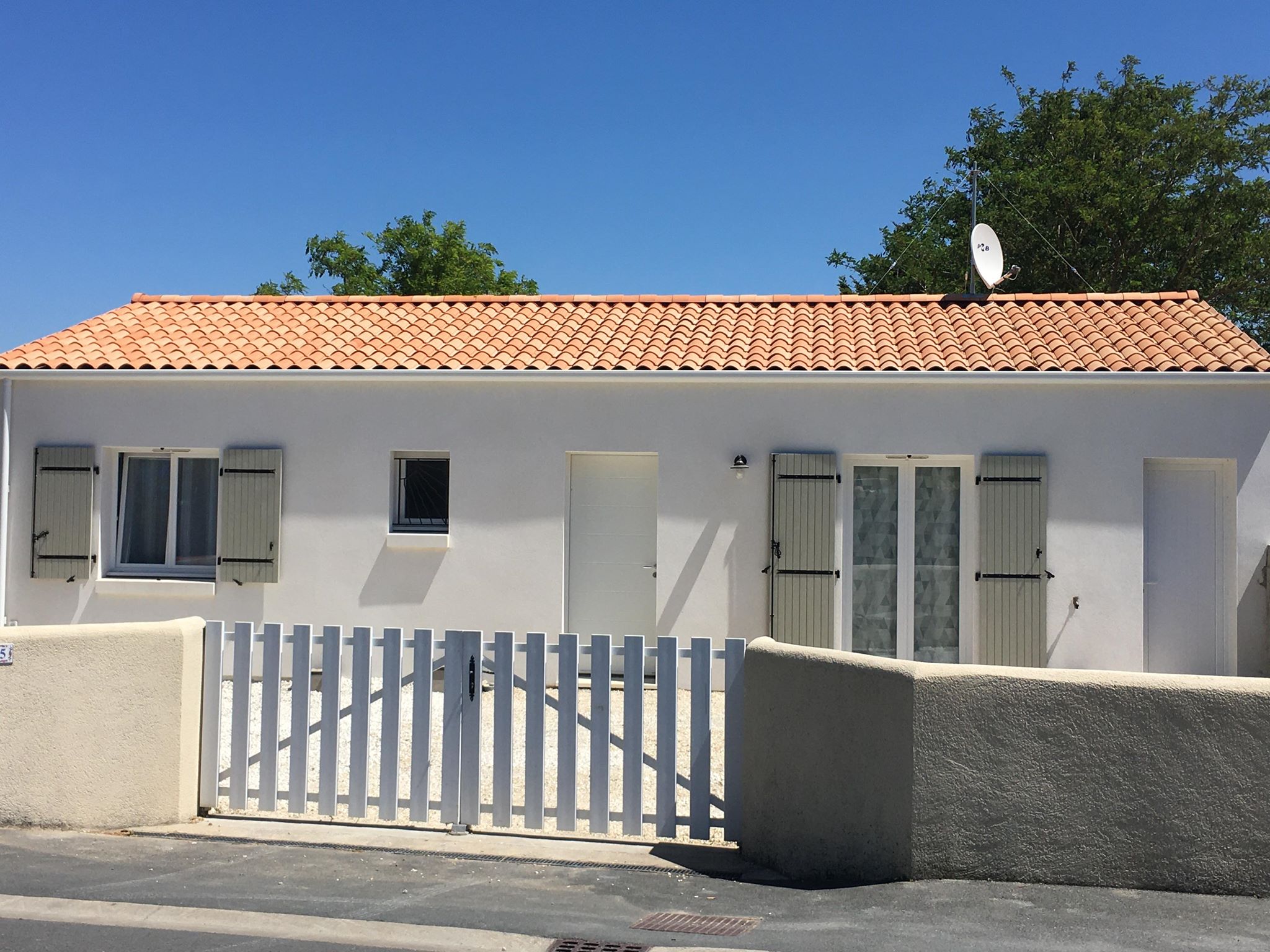 Charming house 300 meters from the beach- L 'ileau