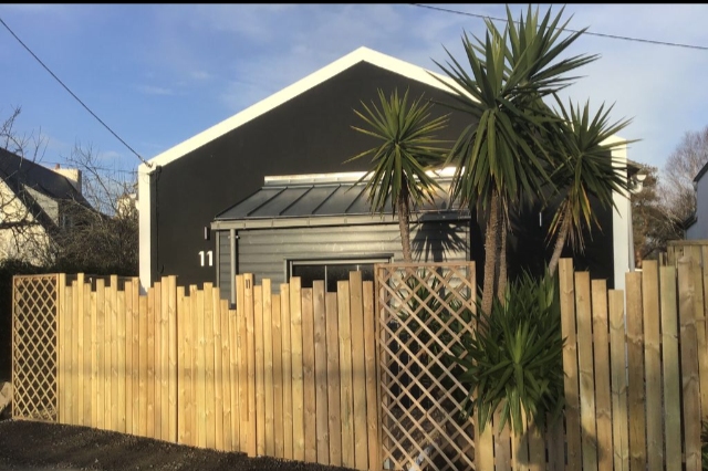 Walking distance to the beach for 4 people