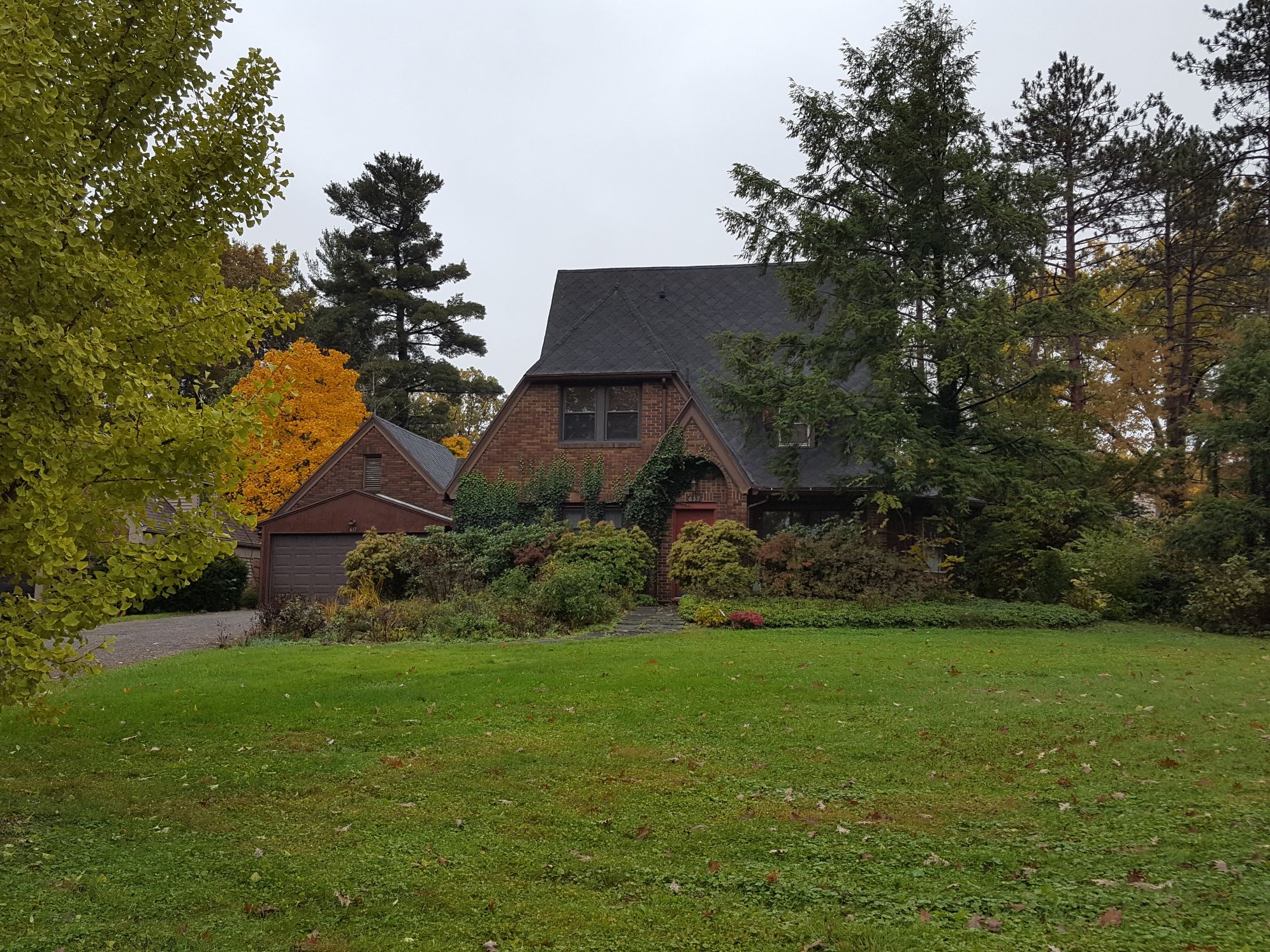Charming Home in Woodland Houses for Rent in Mansfield, Ohio, United