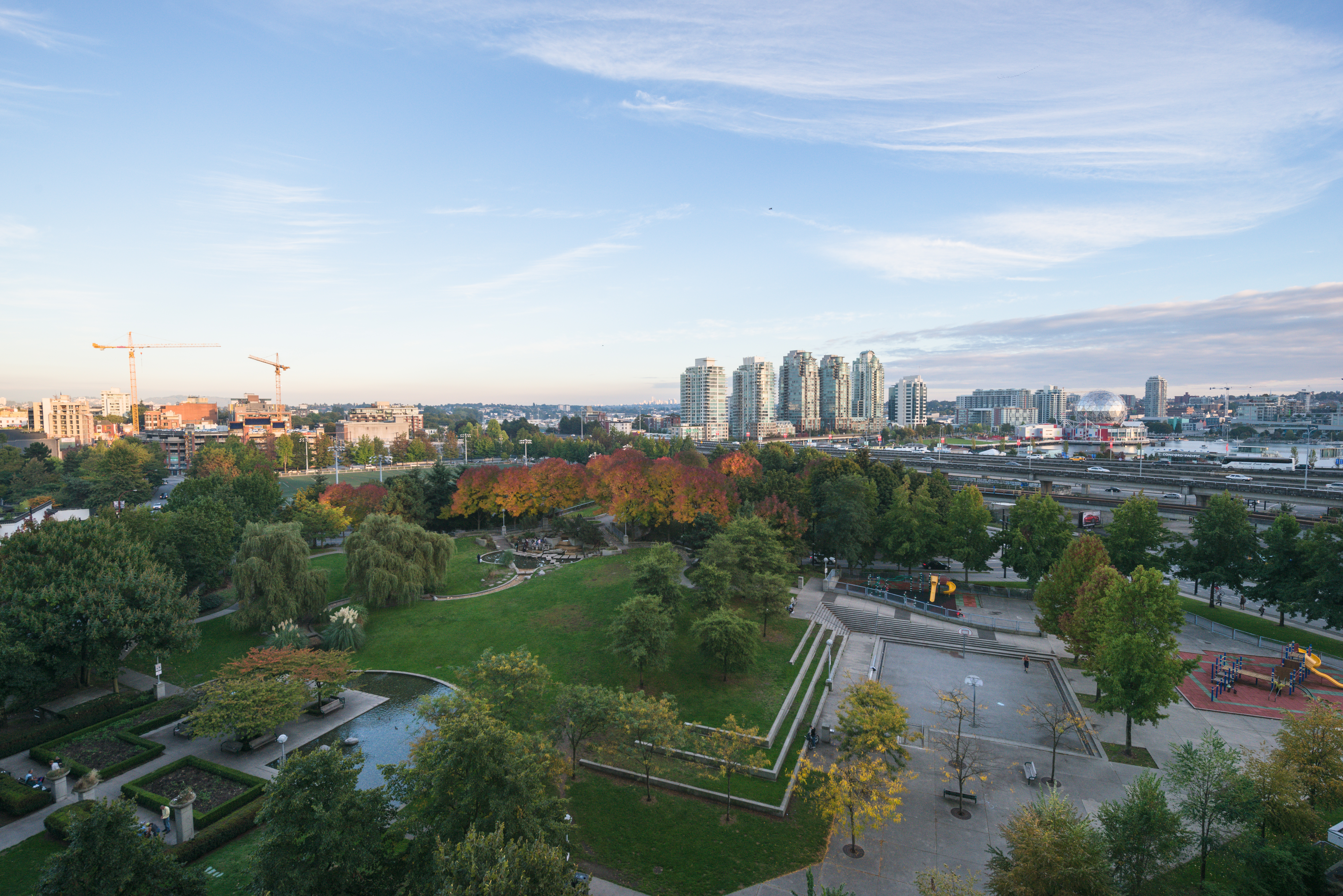 Modern Downtown Park View Condo!
