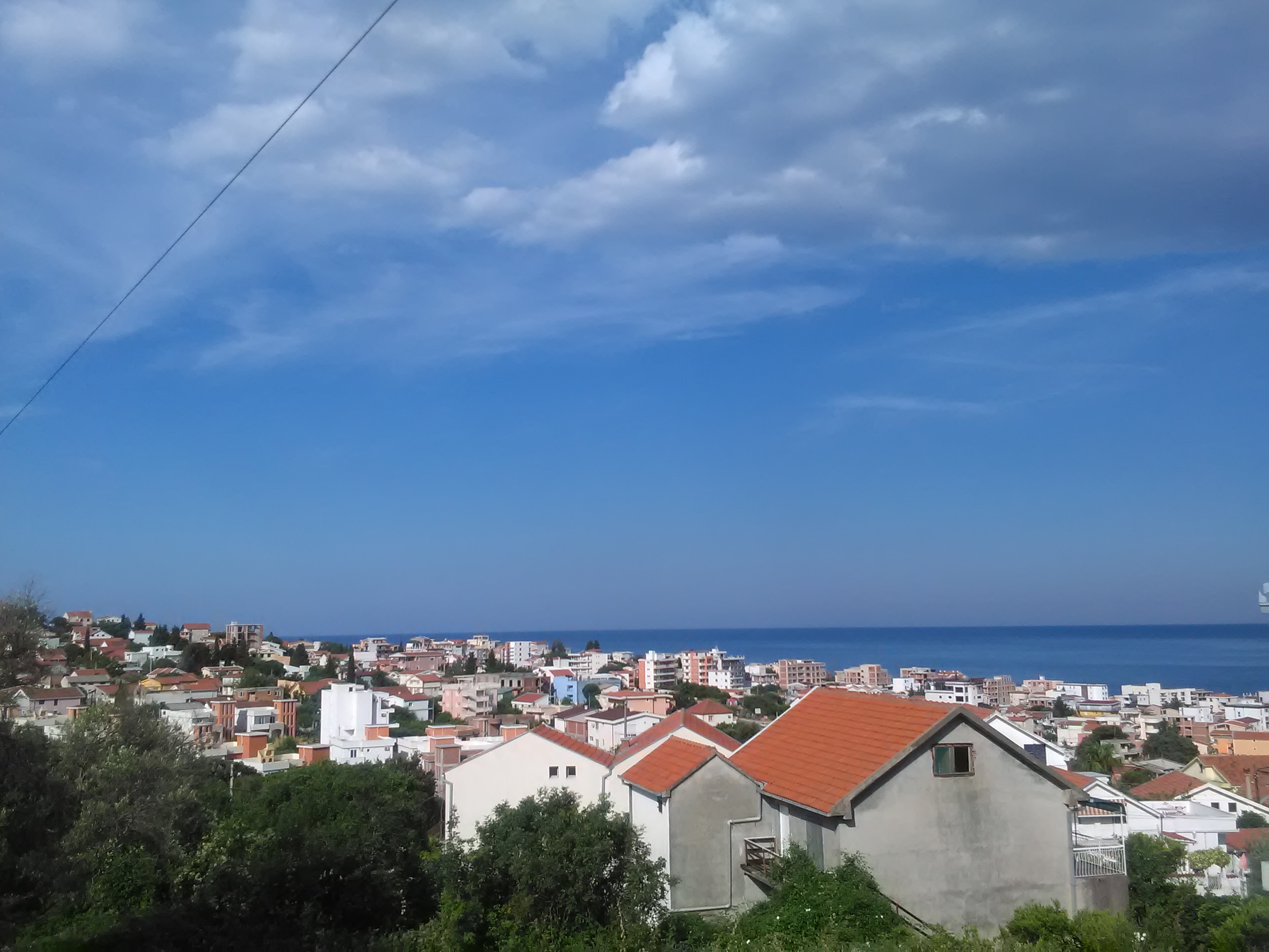 Jasmina's 4 bedrooms house 700m to the beach