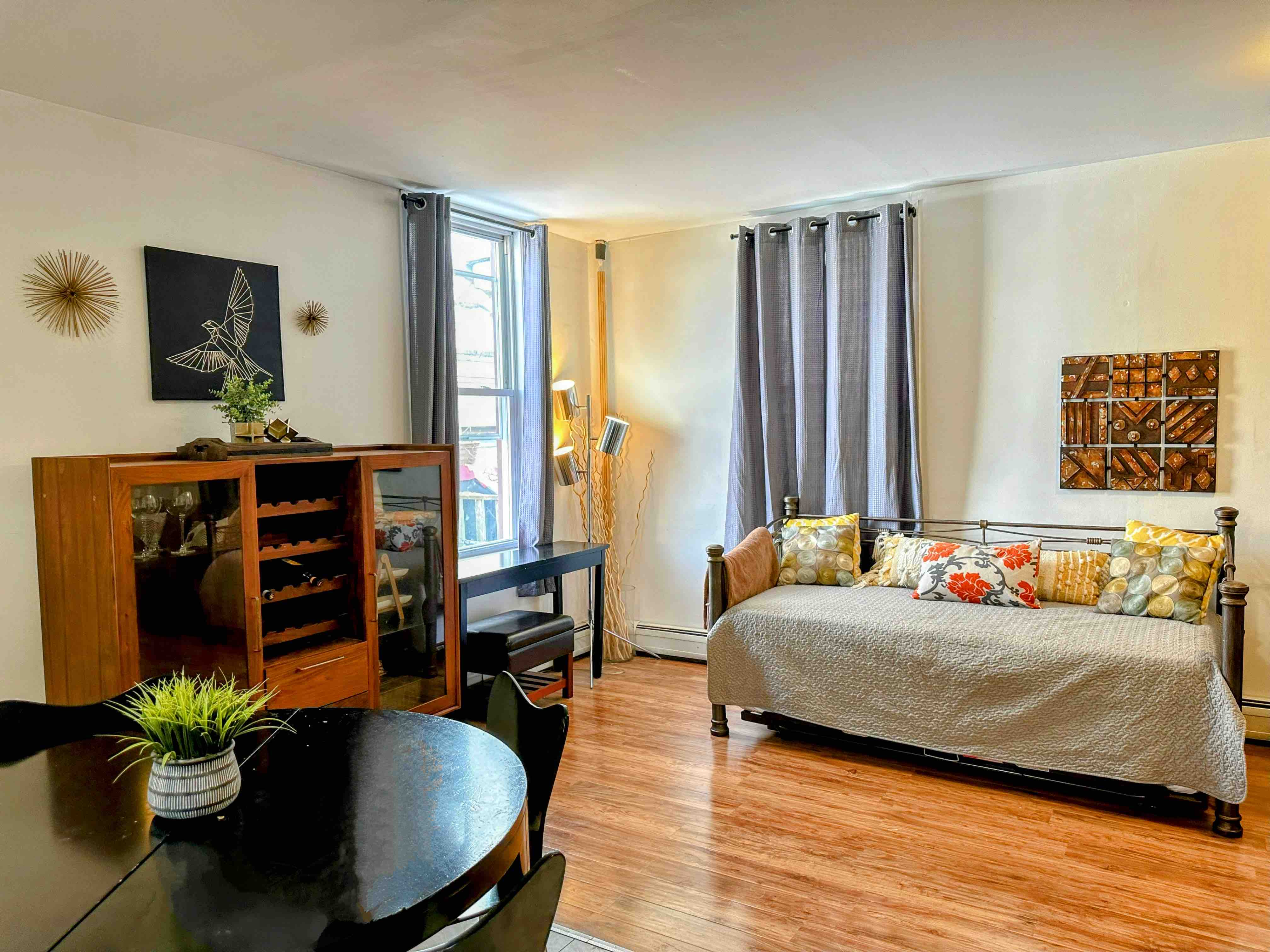 World Cup 2026•15 Min to MetLife•Parking•Sleeps 5 in Ward D (councilmember Michael Yun), Jersey City