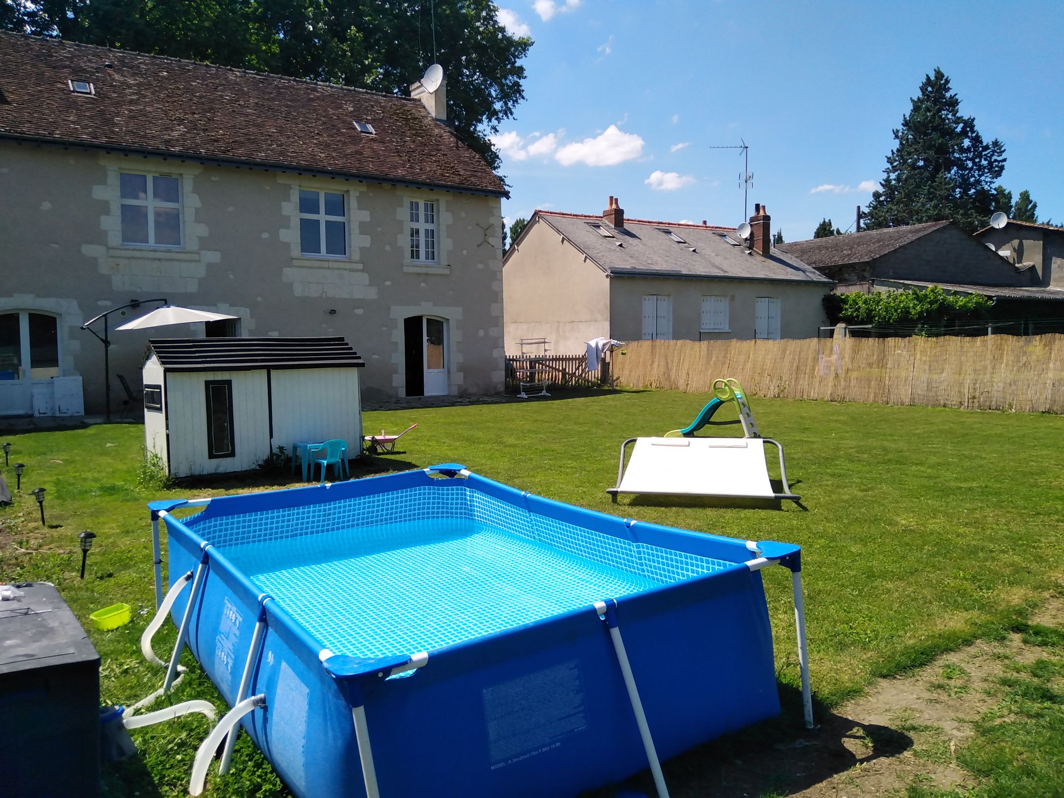 Beautiful family home 230m2, large enclosed garden