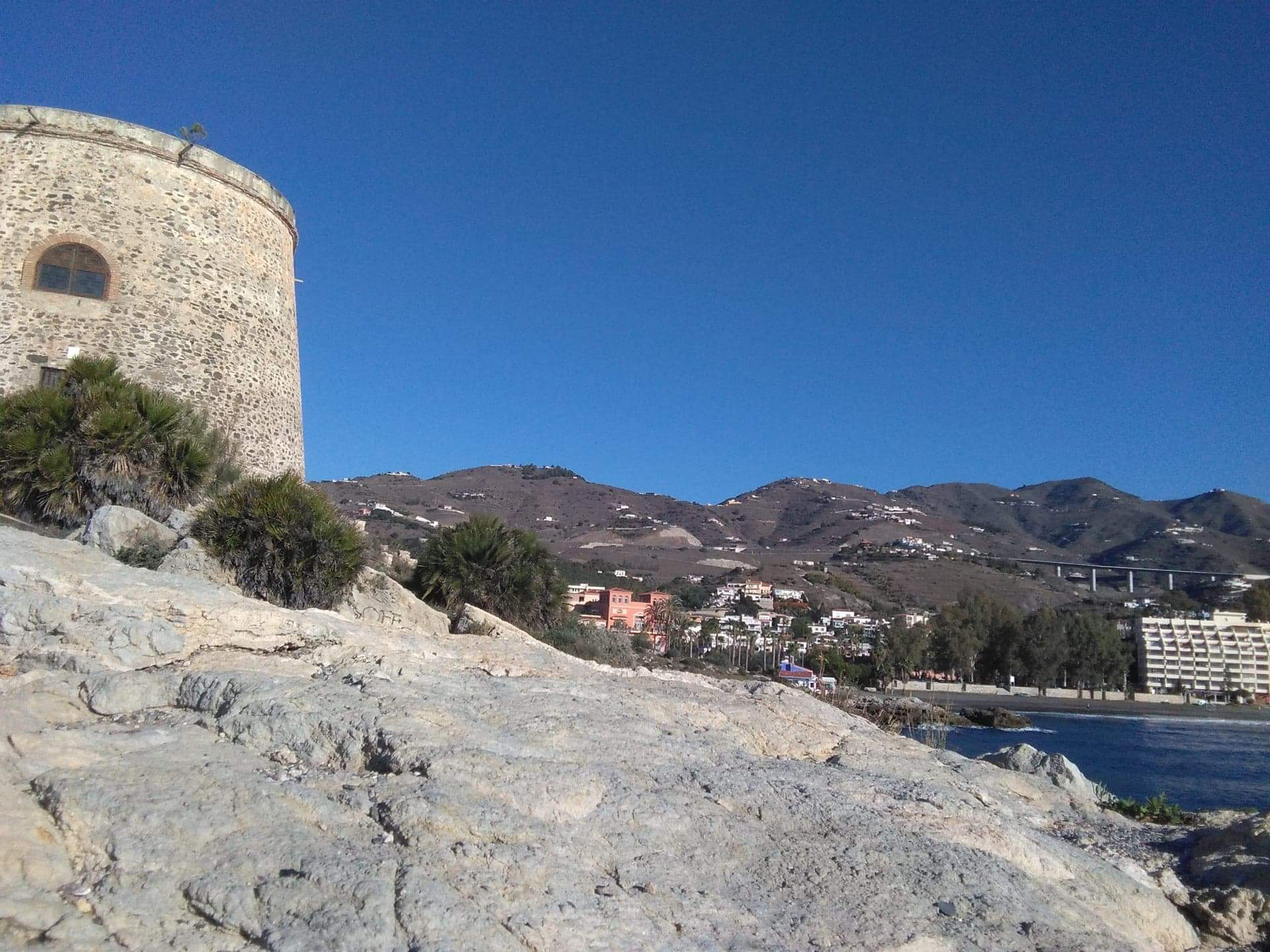 Ground house near the sea with air conditioning