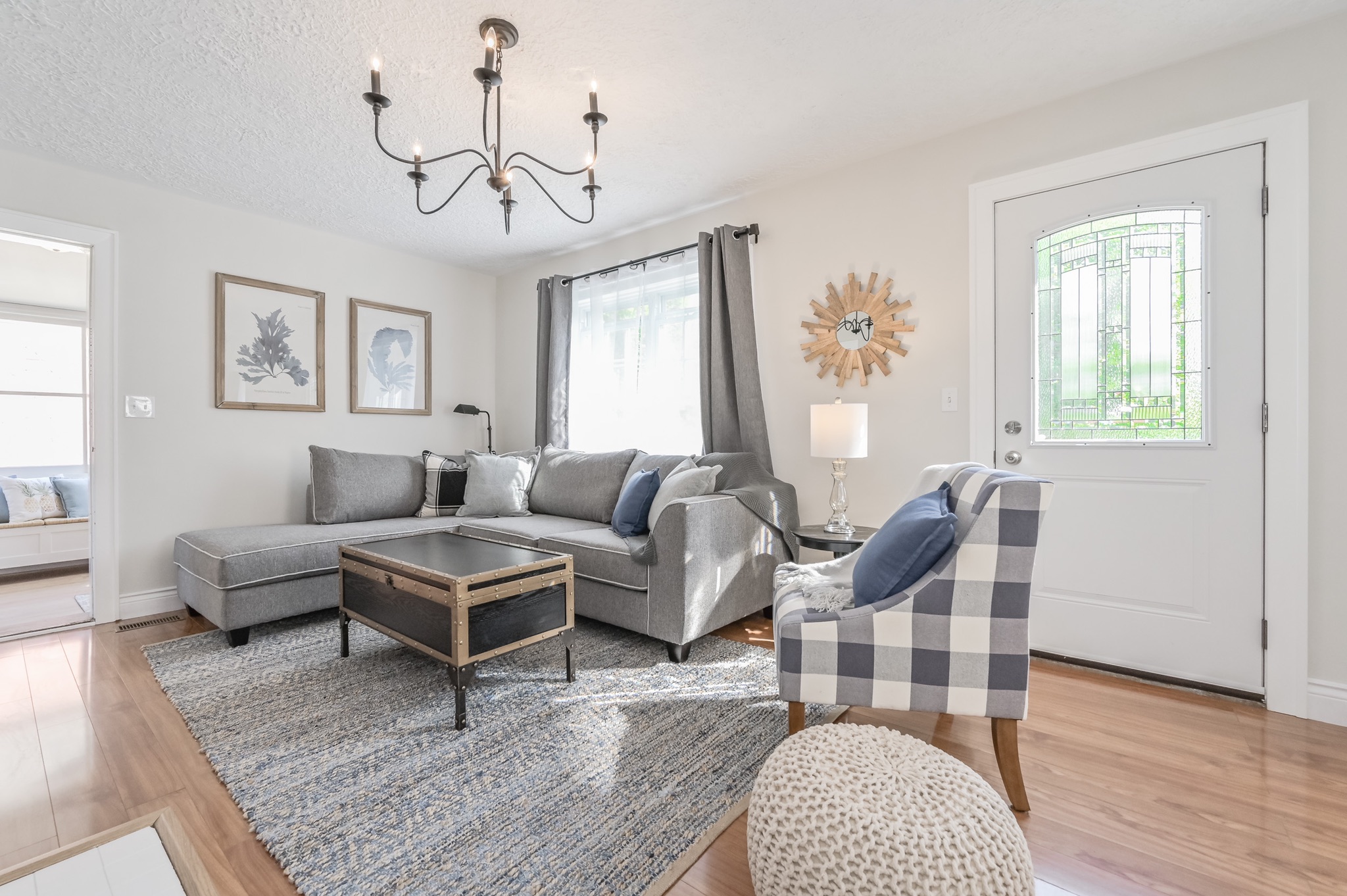 Redbrick Retreat steps to views & ️ of Elora Houses for Rent in