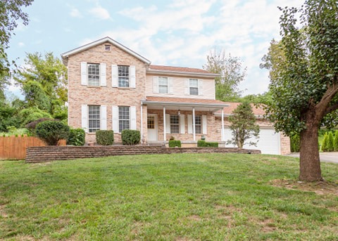 Clean home great Neighborhood - central location