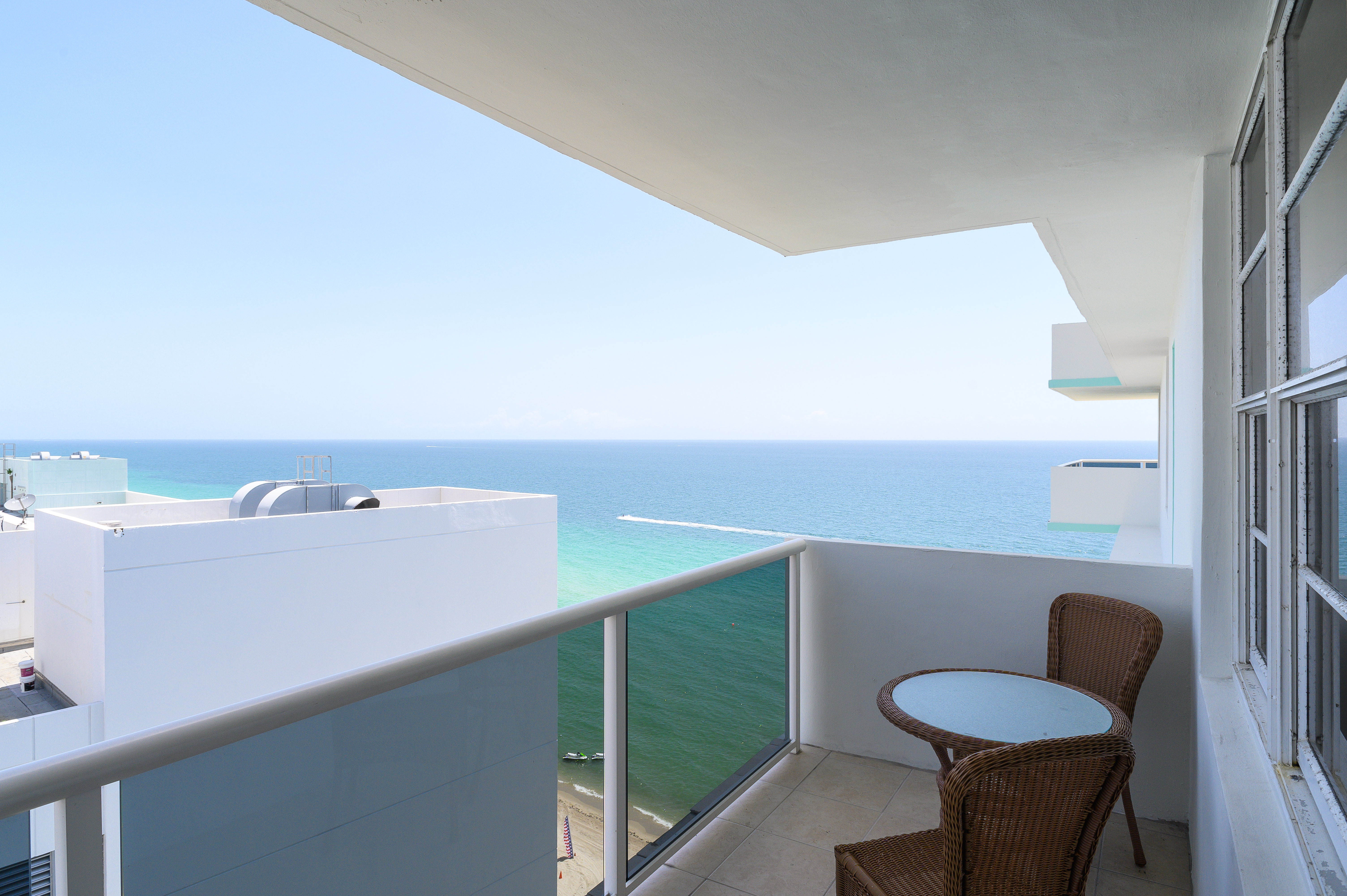 #1603 - Awesome Beach Front Condo 16th Floor in Hollywood, Broward County