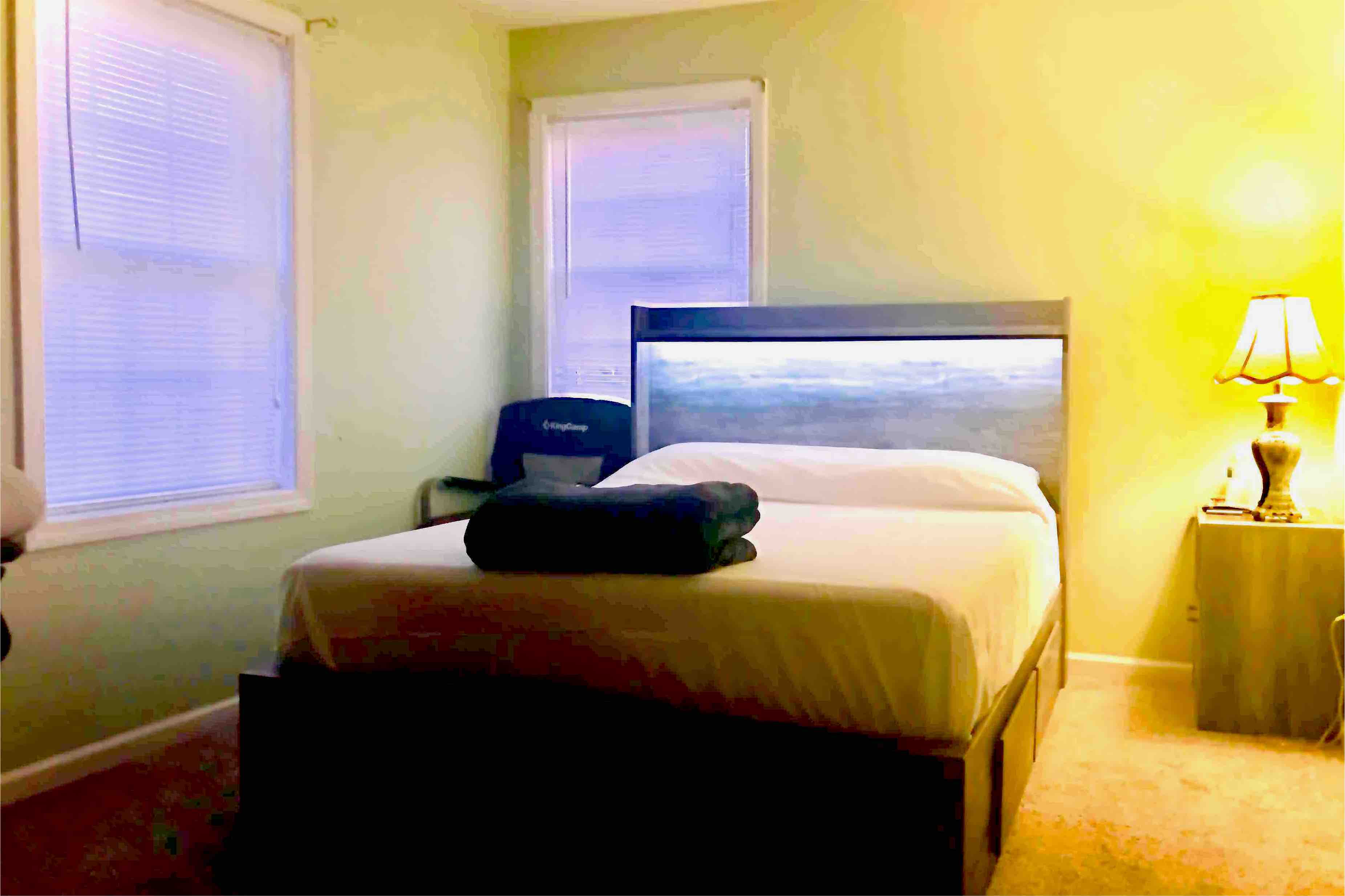 🌞 Sunny Suburban Guest Room in East Hartford Houses for Rent in East Hartford, Connecticut