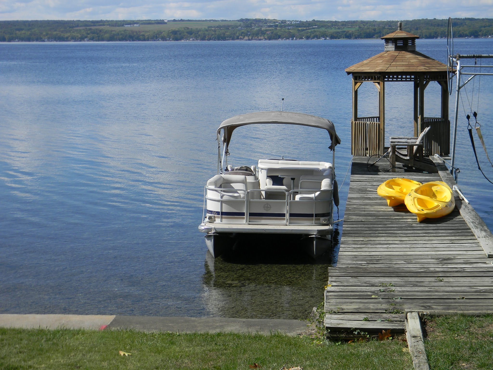 Lake House on Seneca Lake Cottages for Rent in Romulus, New York