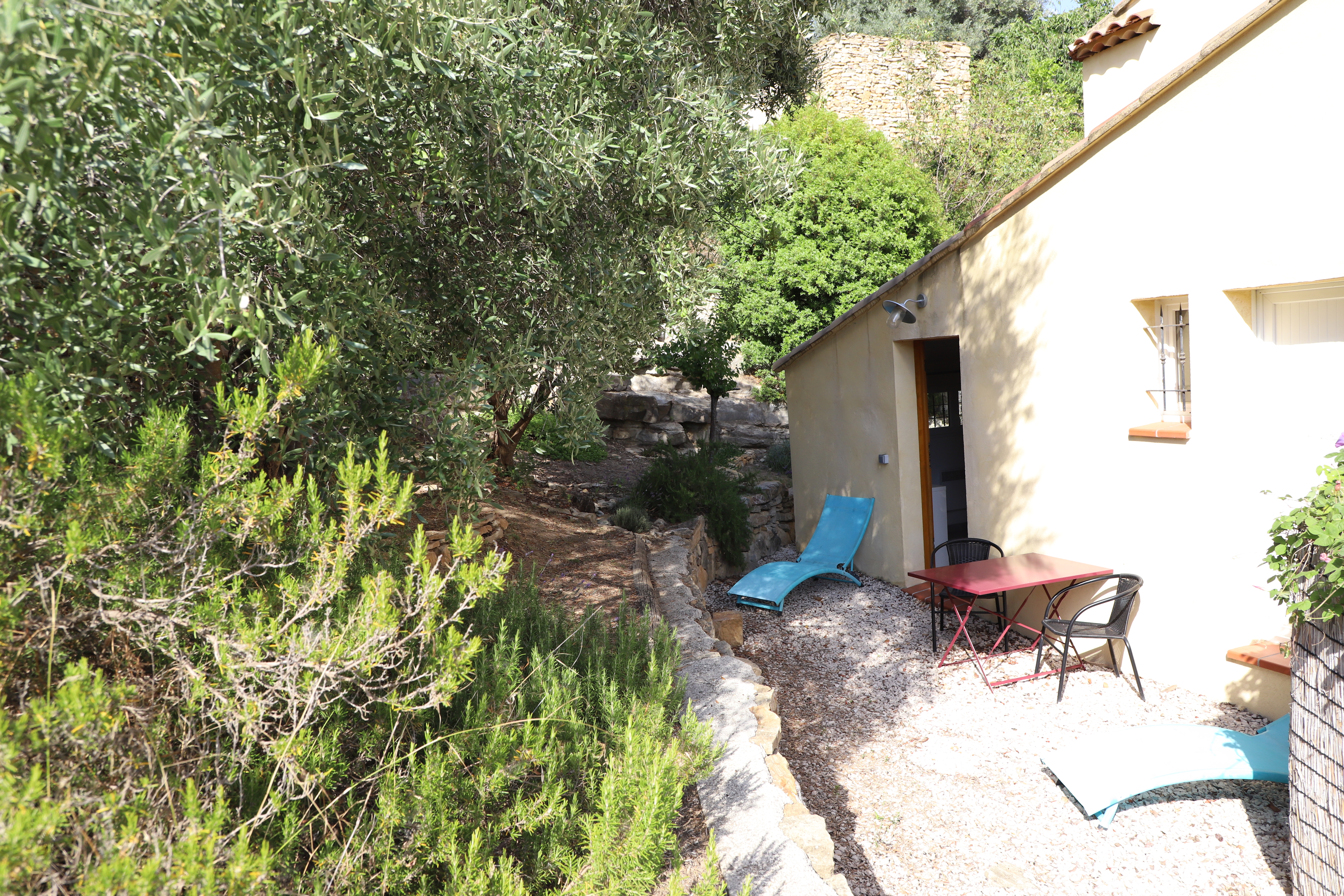 Studio under the olive trees of Ceyreste - La Ciotat