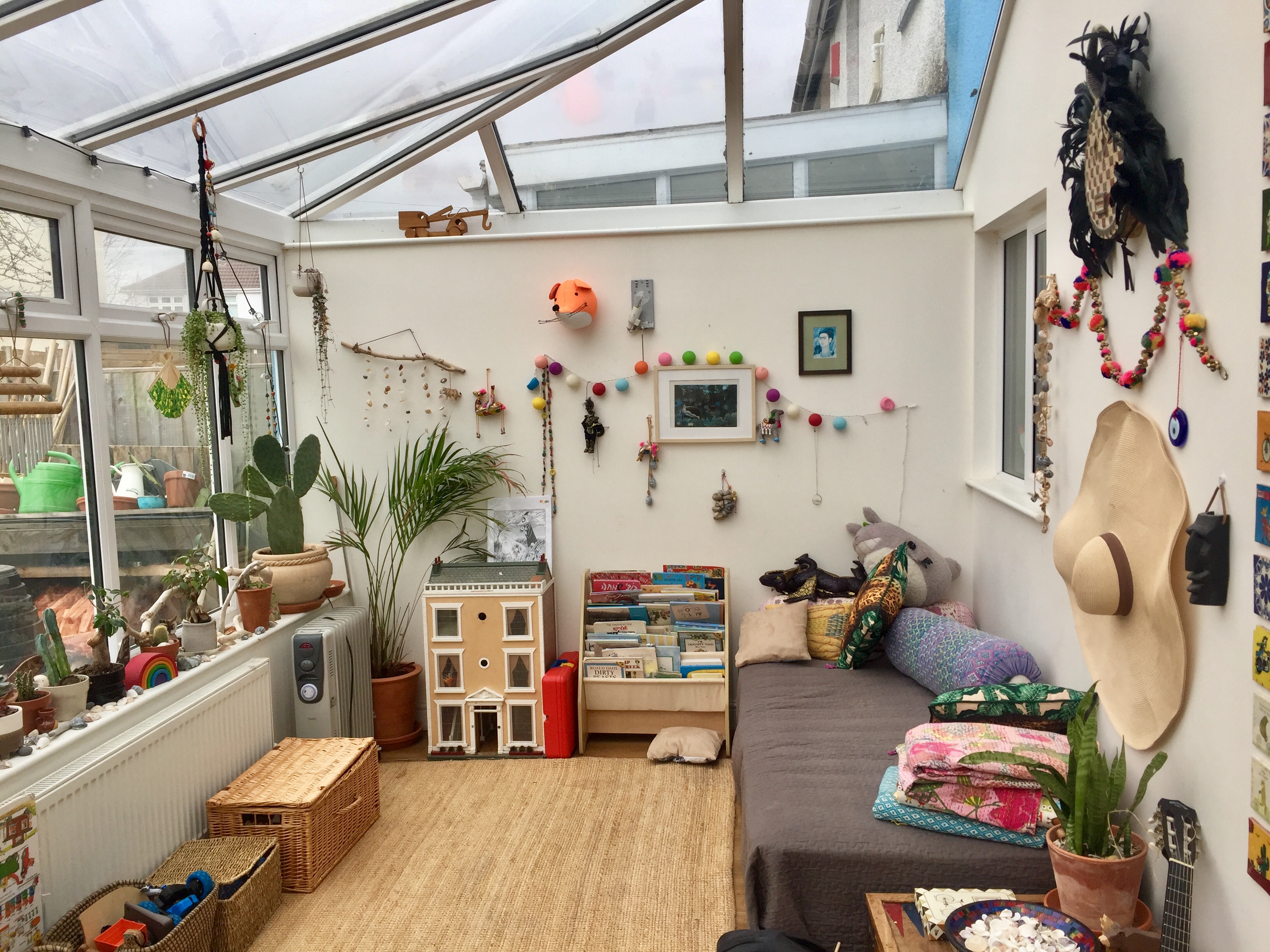 cosy artist family home on quiet street. central. in Bishopston & Ashley Down, Bristol