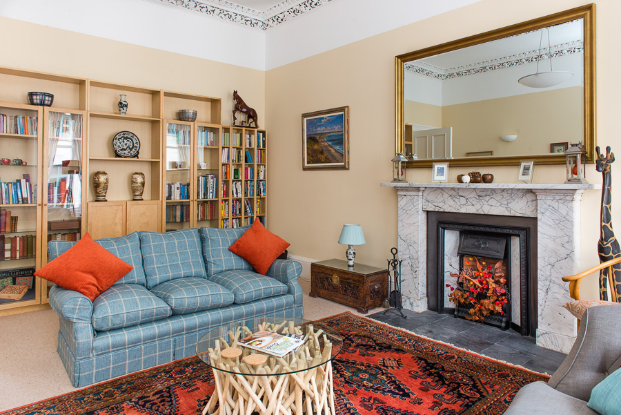Large & Stylish Entire 2BR City Centre Apartment in Tollcross, Edinburgh