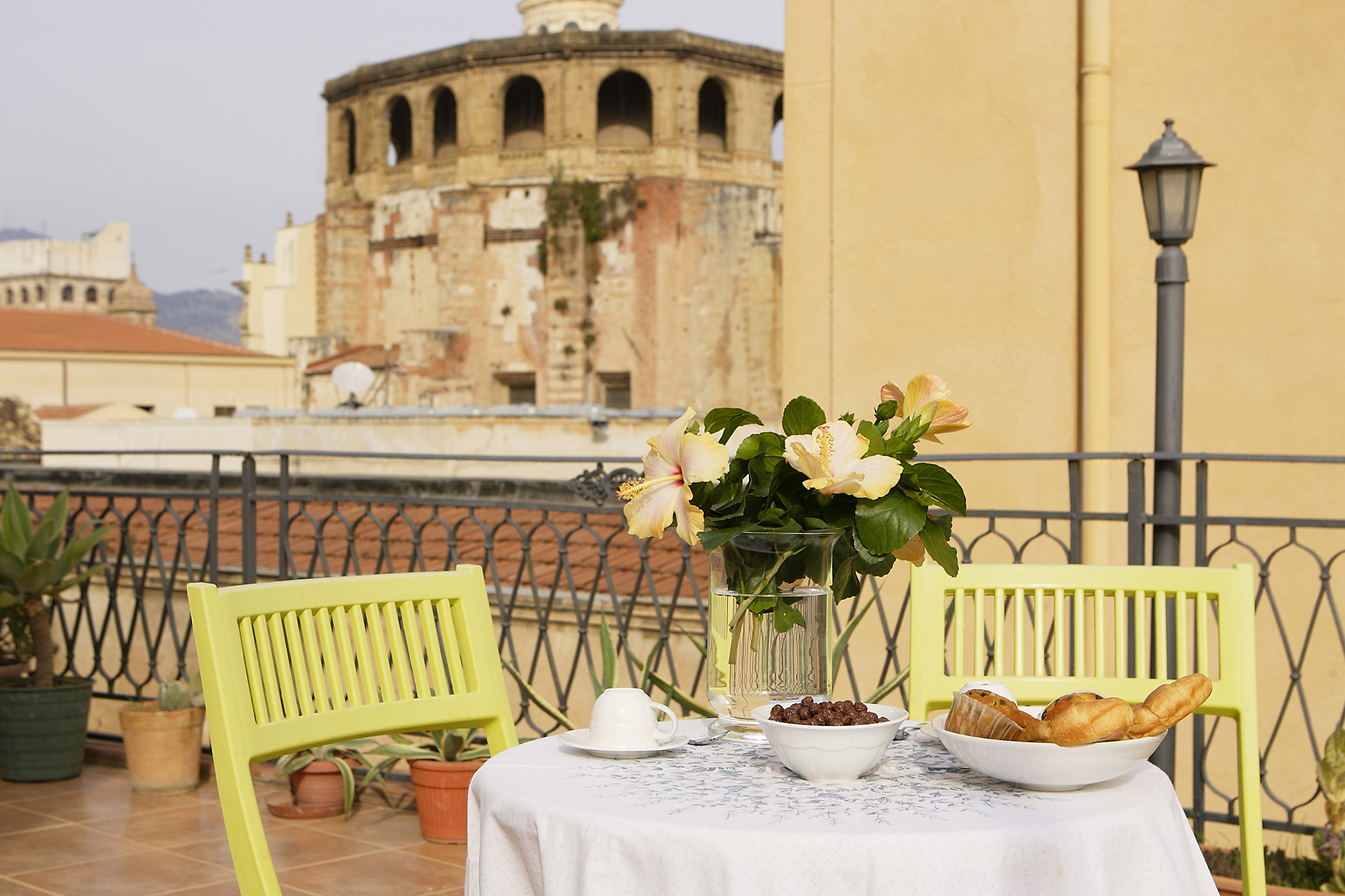 Charming and cozy Flat in old town Apartments for Rent in Palermo