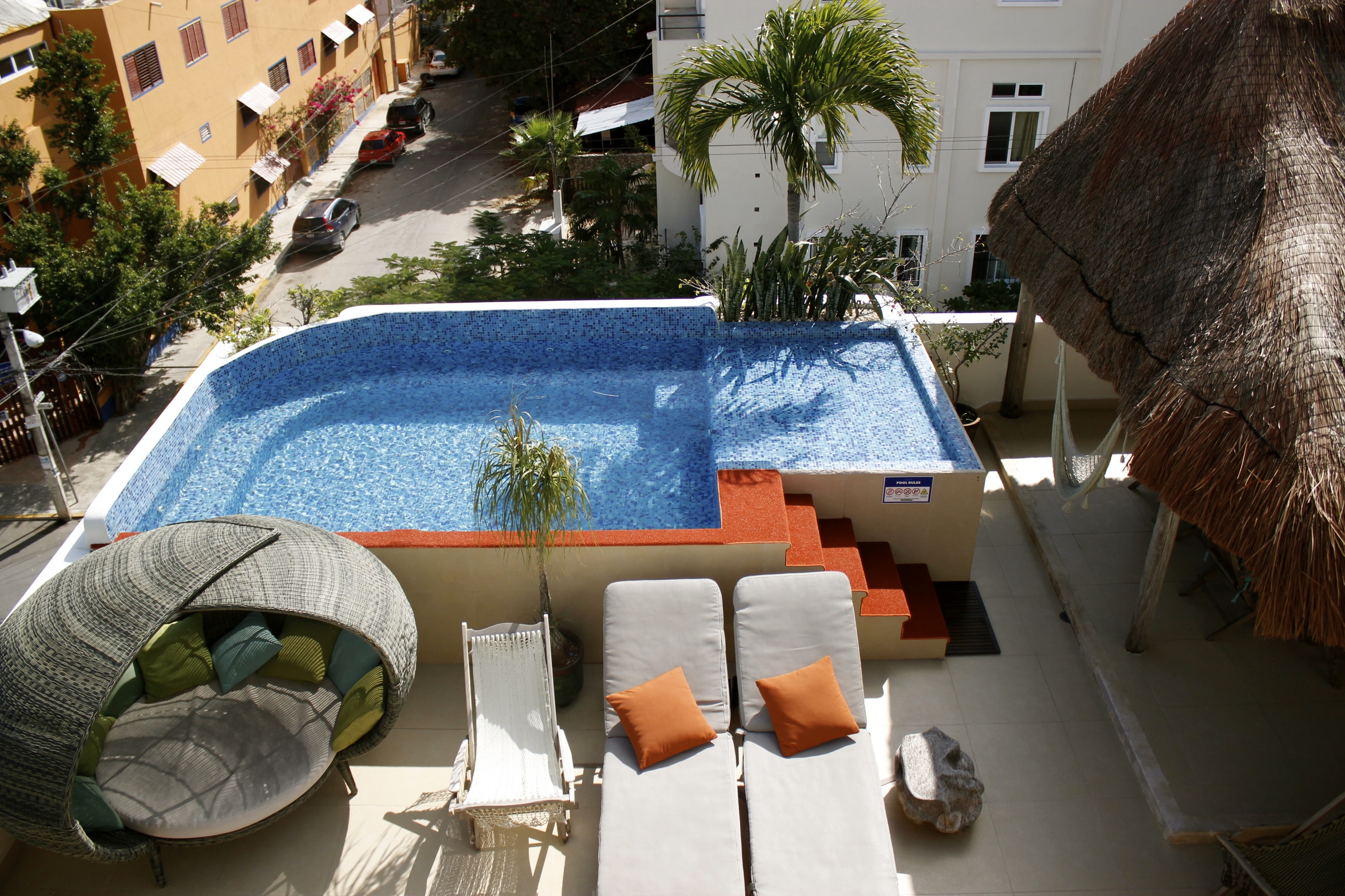Kingsize 1bedrm apt, balcony&pool 1