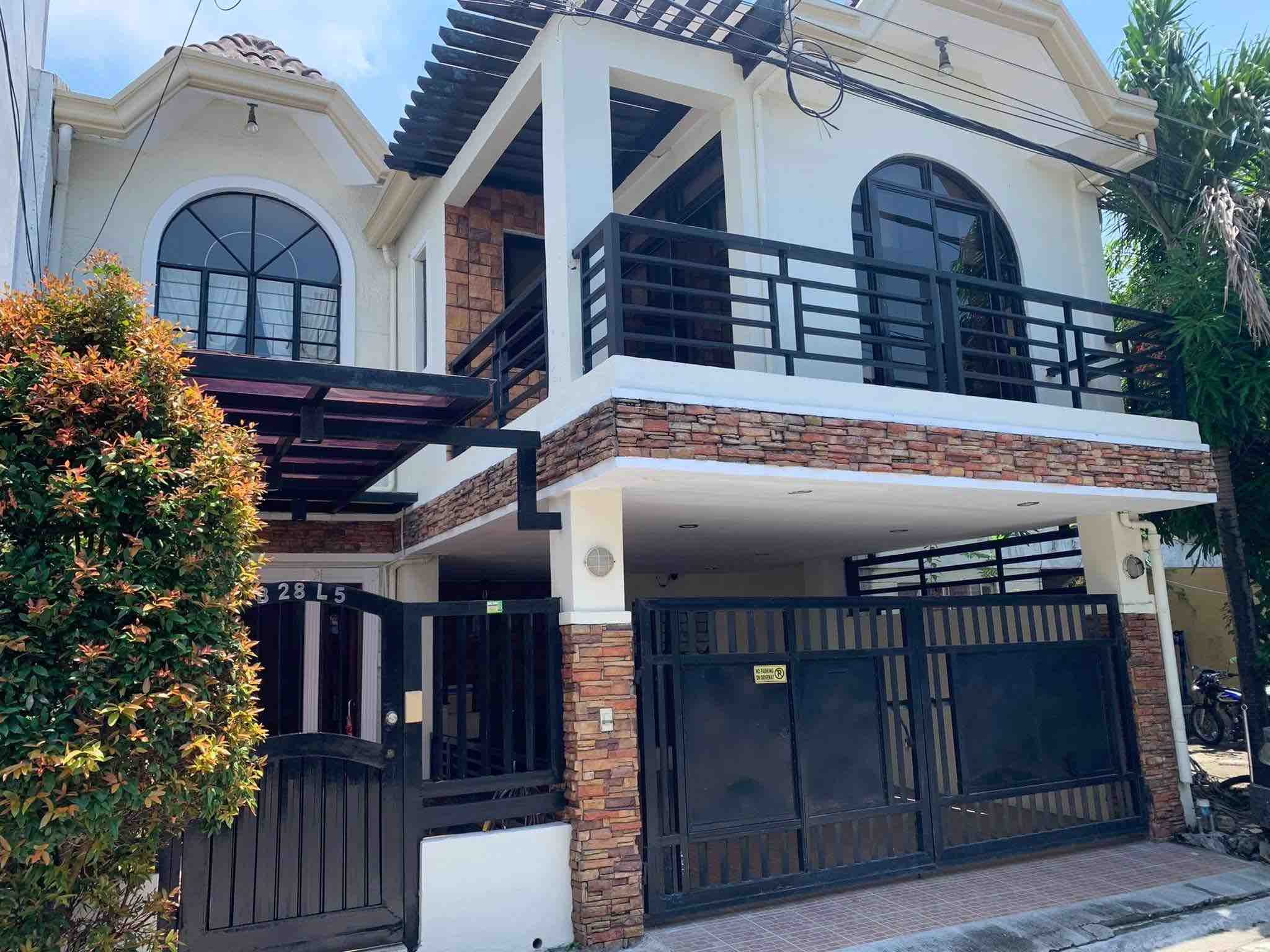 D'Rosewood HomeFurnished, 3BR, 2T&B Houses for Rent in Bacoor