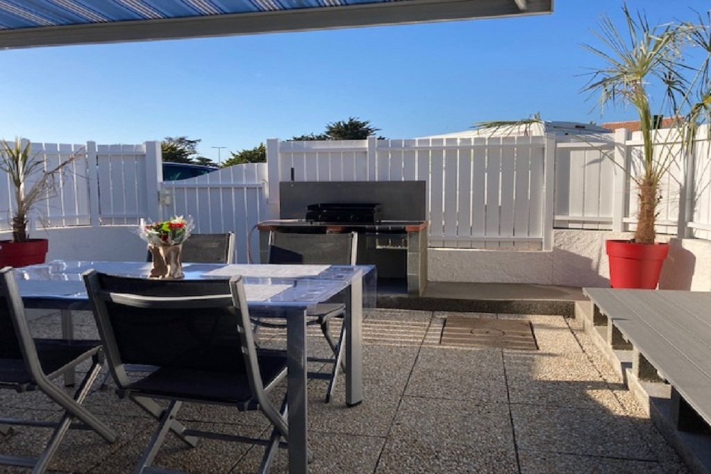 Seaside house in Saint Gilles House