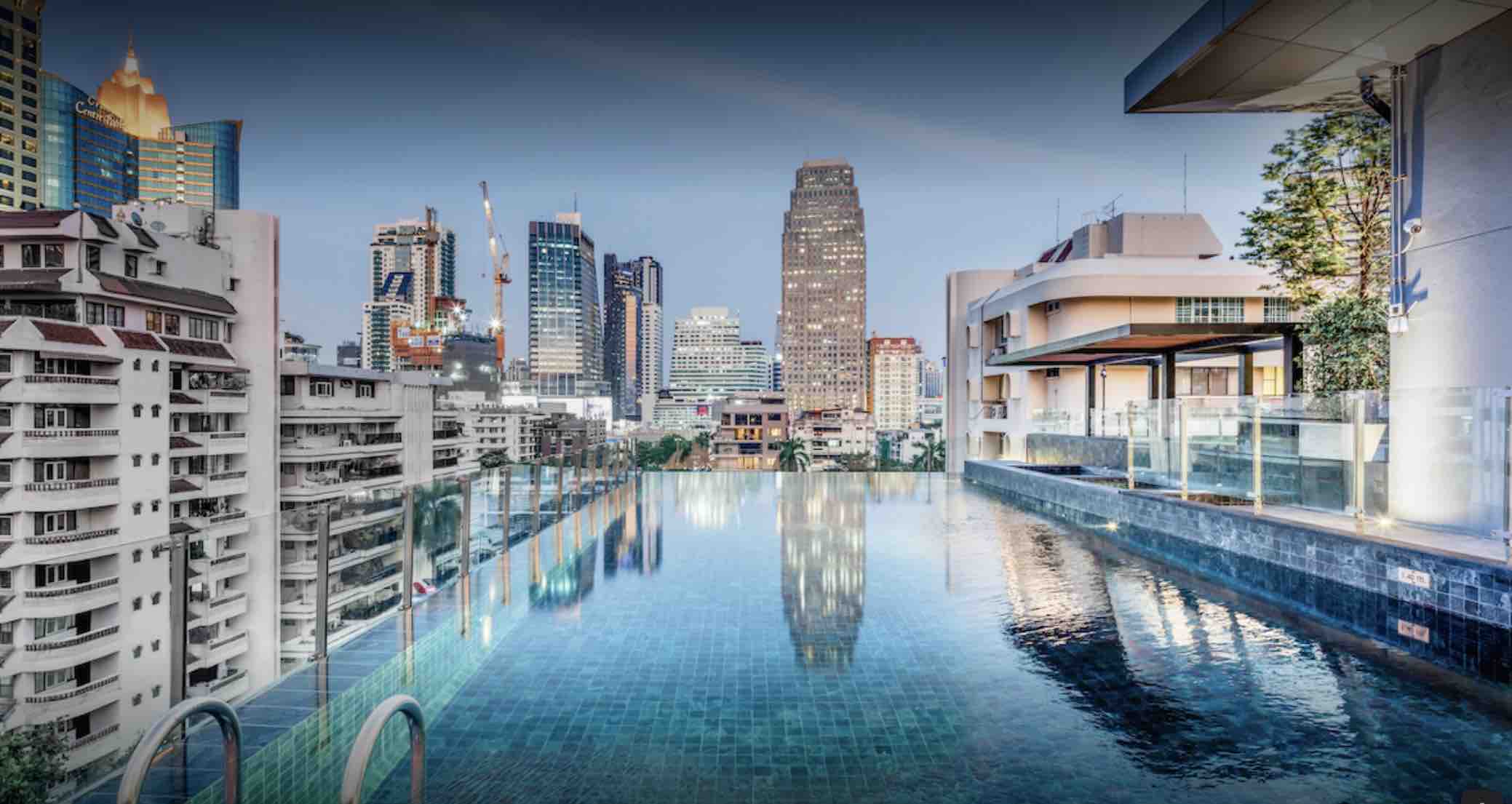 Modern room,Sky pool, BTS Asok,Sukhumvit