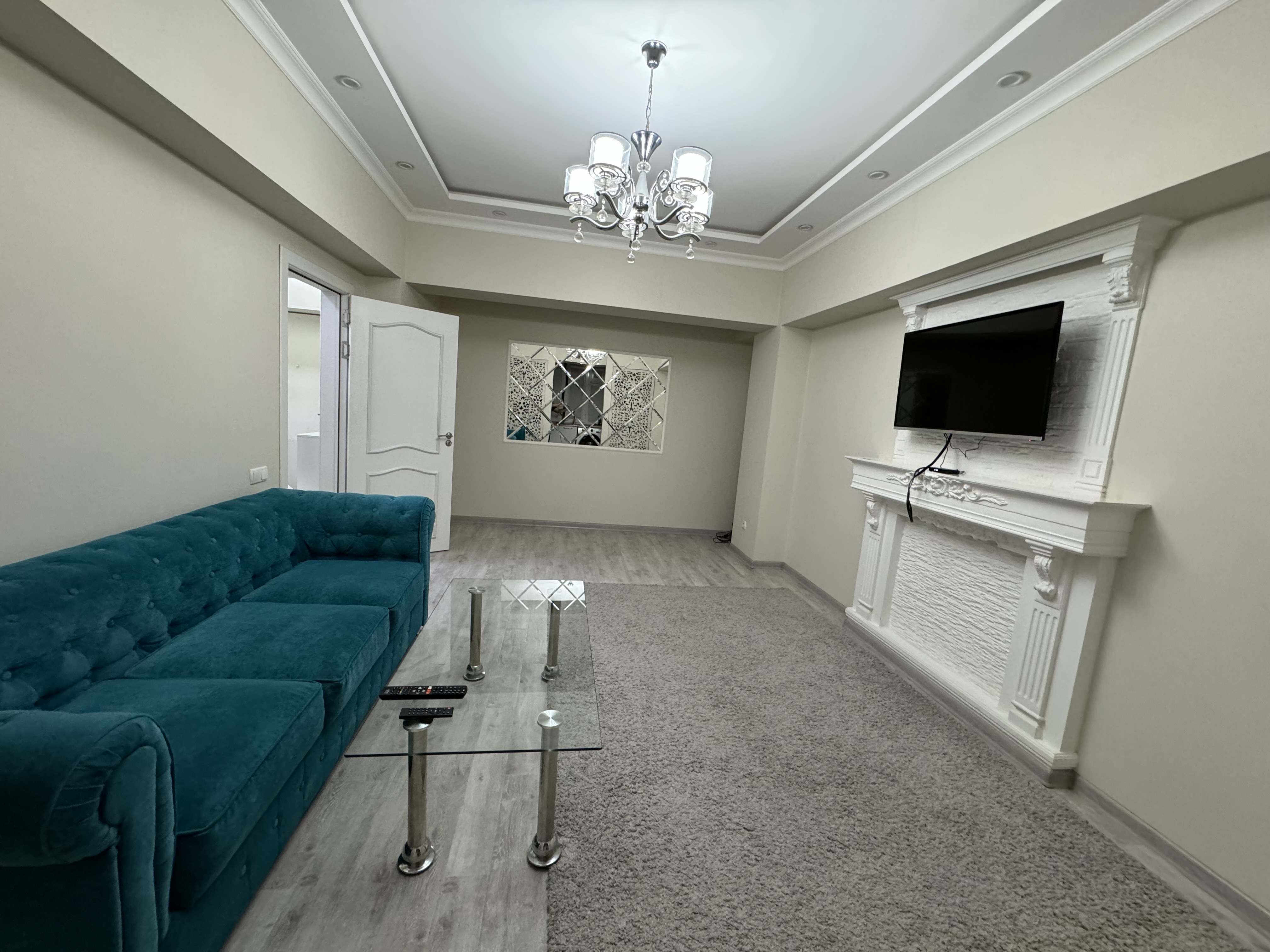 Apartments in the city center near Oybek metro station