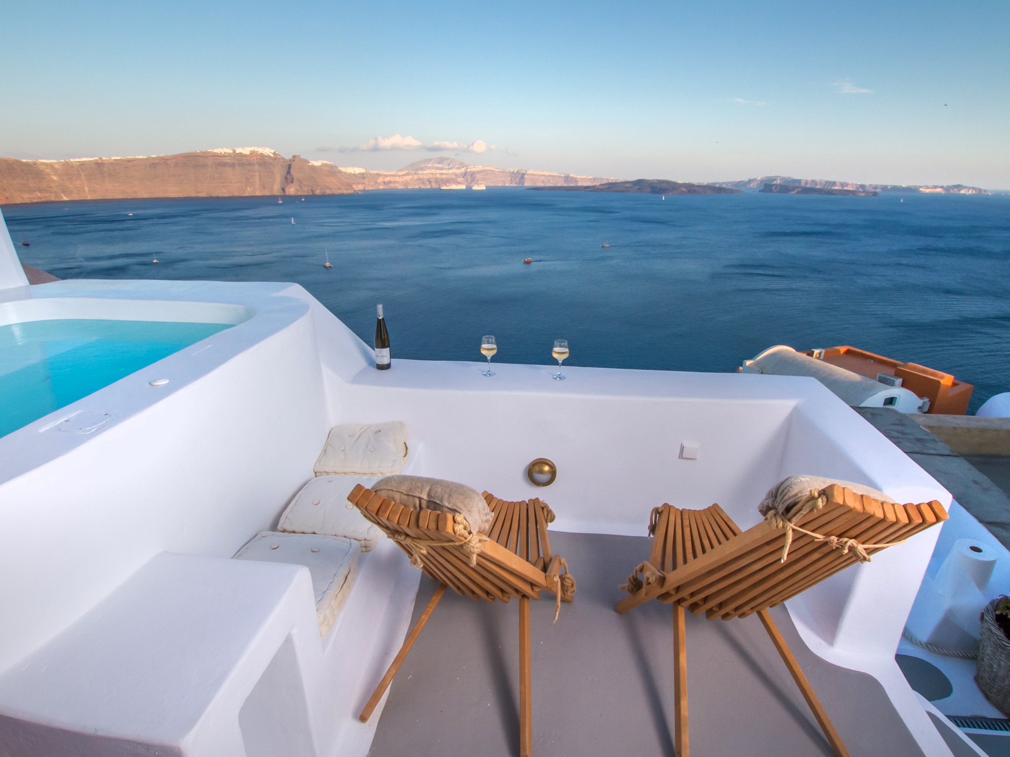 Hector Luxury Cave Caves for Rent in Santorini, Central Greece