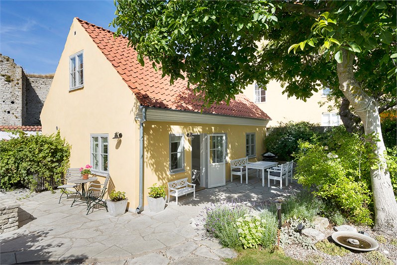 Exclusive accommodation in the heart of Visby - Houses for Rent in Visby,  Gotlands län, Sweden