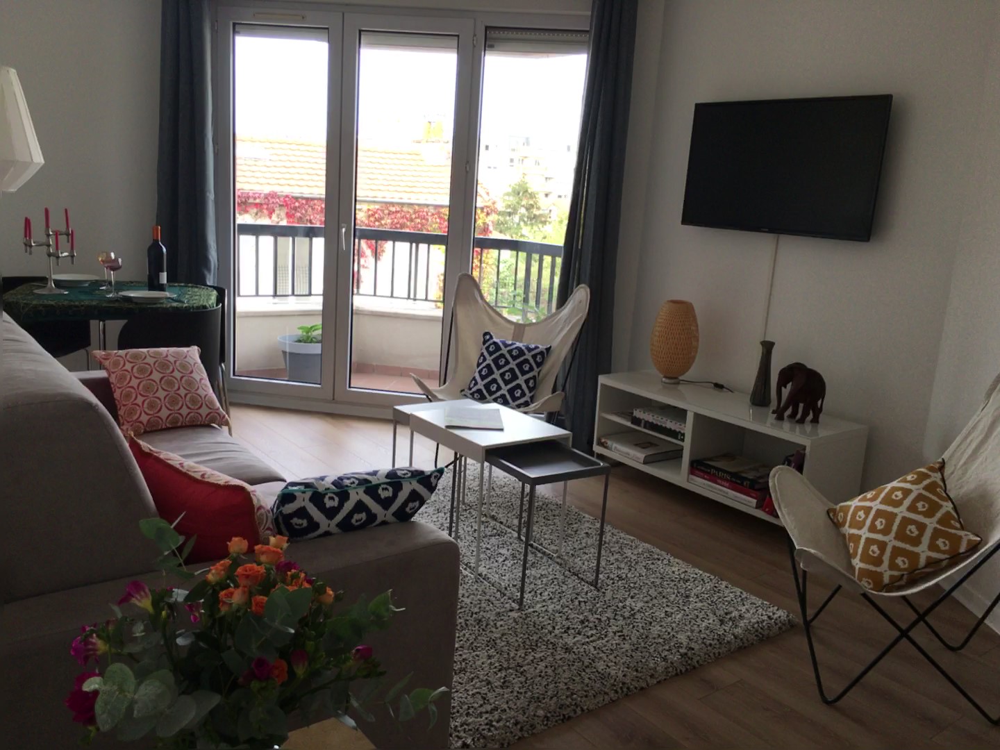 2 new rooms, quiet, near the metro