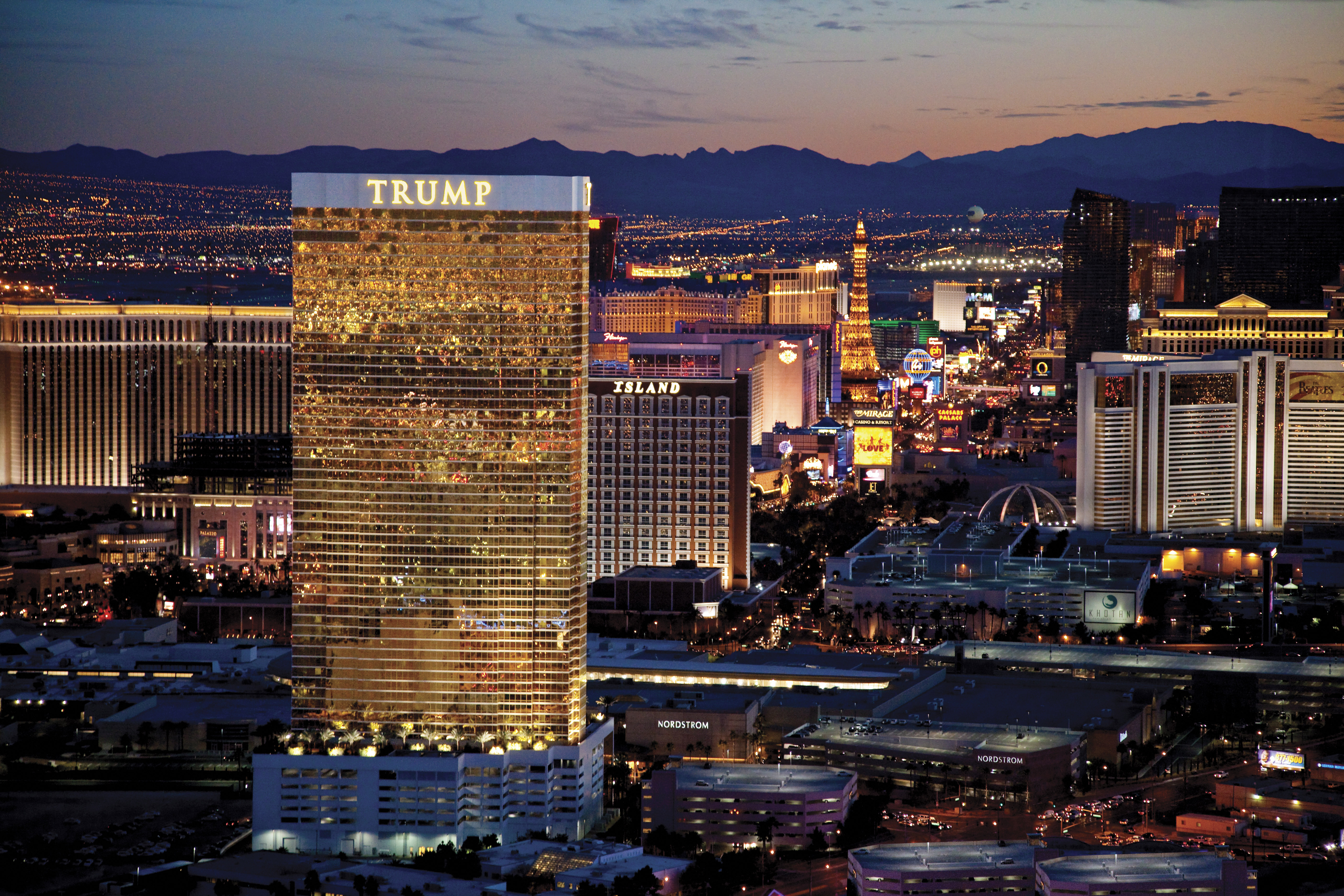 Trump Tower High Floor with Strip & Sphere View in Unincorporated Areas, Clark County Nv