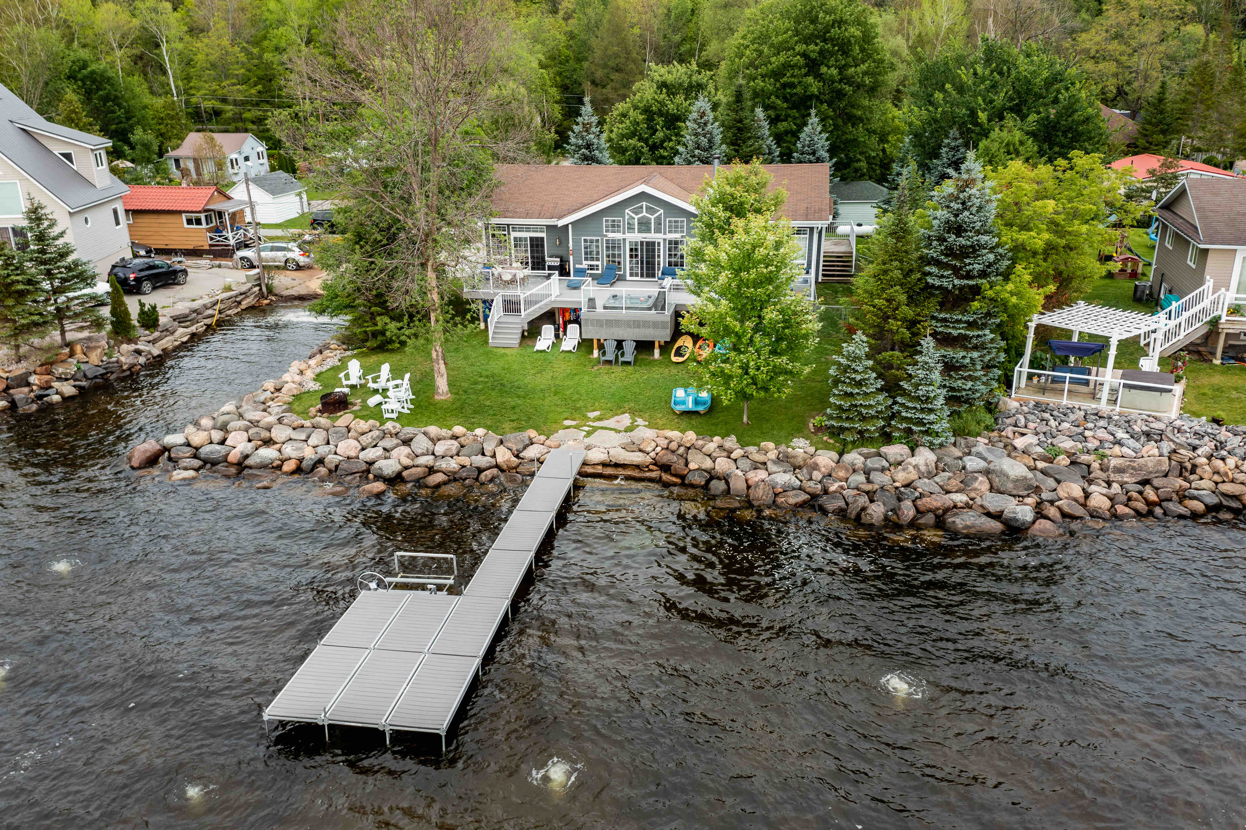 Waterfront Paradise on the Bay Cottages for Rent in