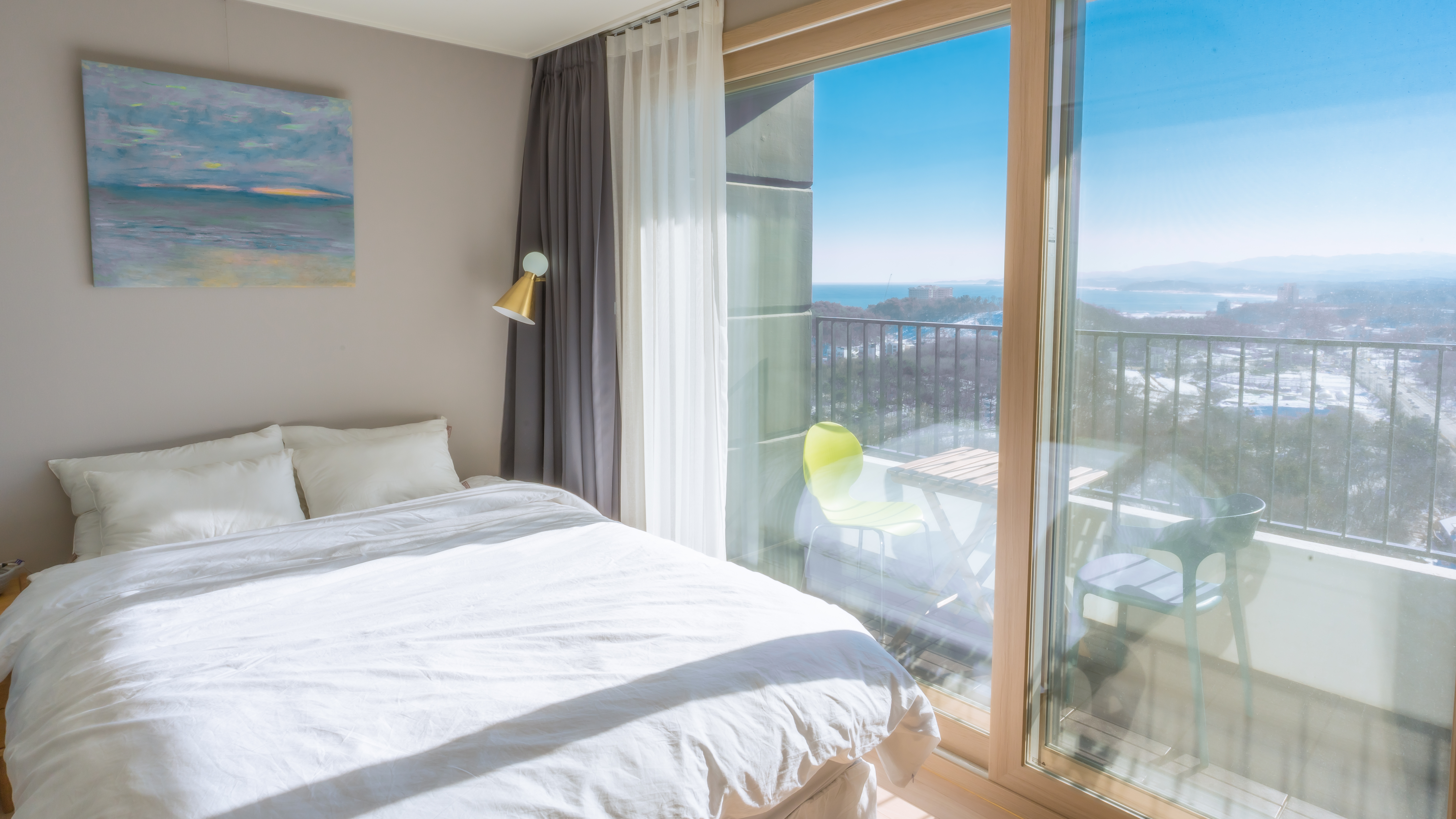 New hotel/Ocean Mountain View/24th floor 1.5 room balcony/7 minutes walk from Sokcho Beach/50 