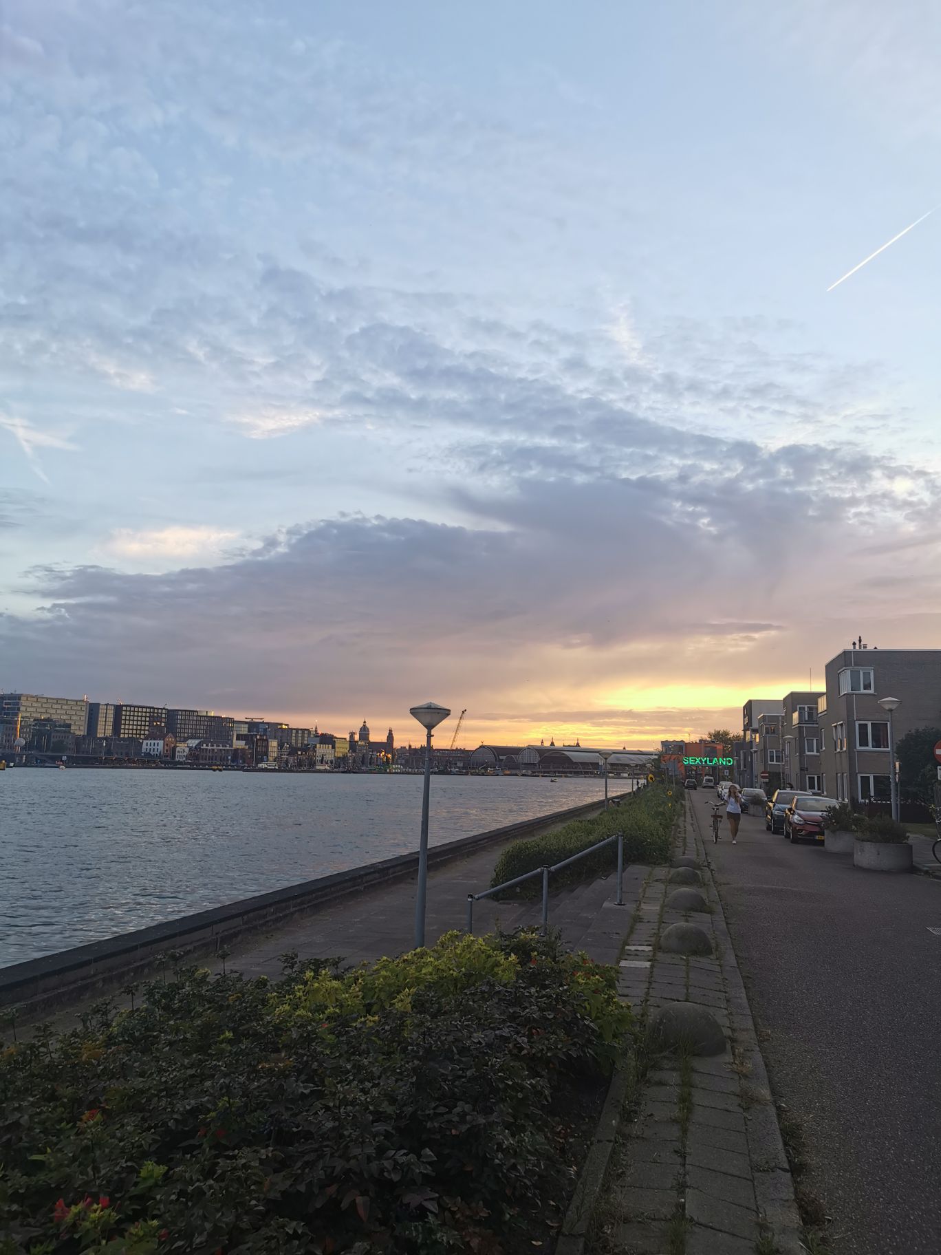 Stylish 1 bedroom apartment with IJ view — Amsterdam stay