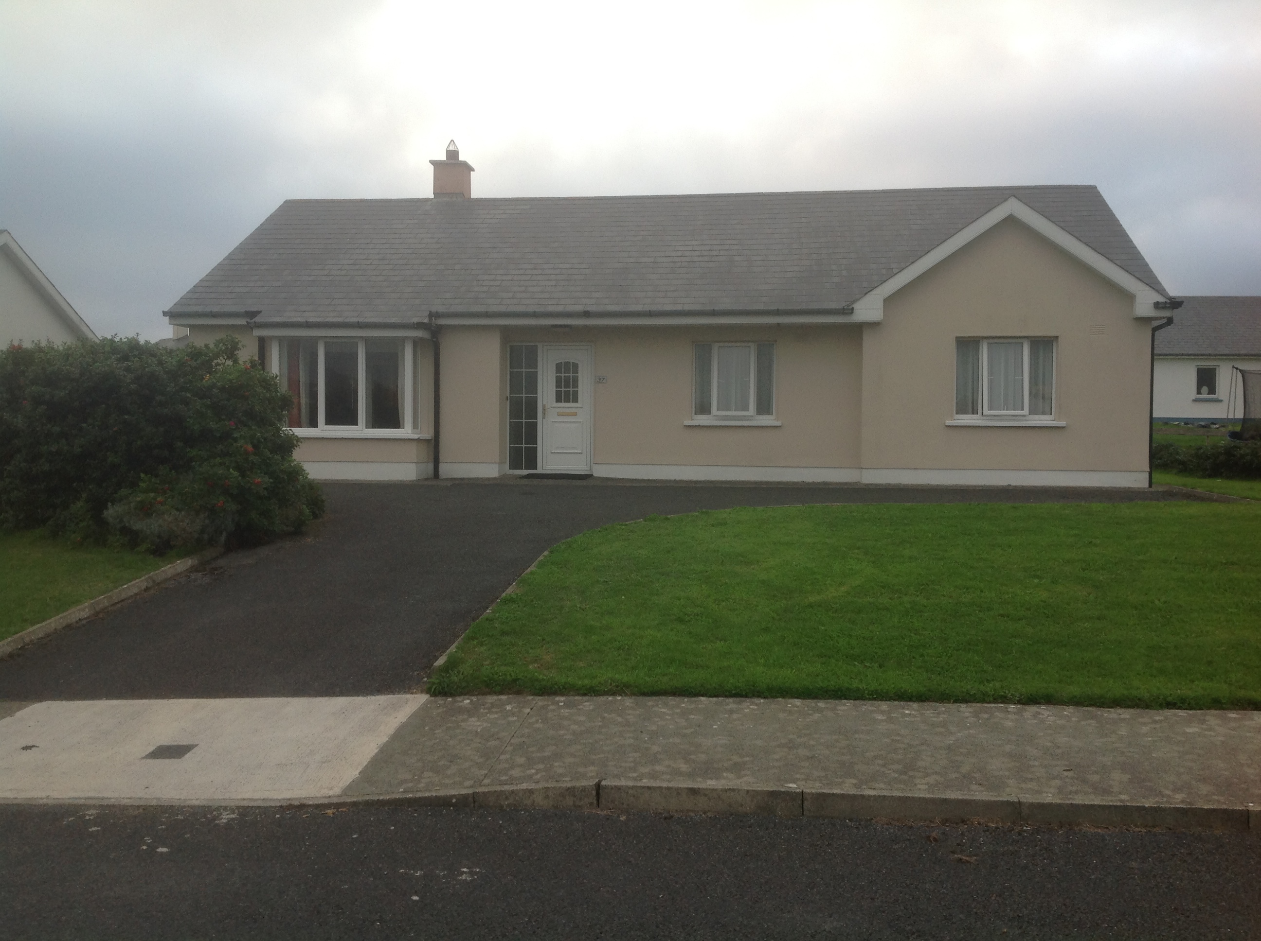 This property isnt taking reservations on our site right now. Miltown Malbay Co Clare Breaffy north, Milltown Malbay, Ireland Excellent Check-in date. Bed and Breakfast Breaffy North Miltown Malbay, Milltown