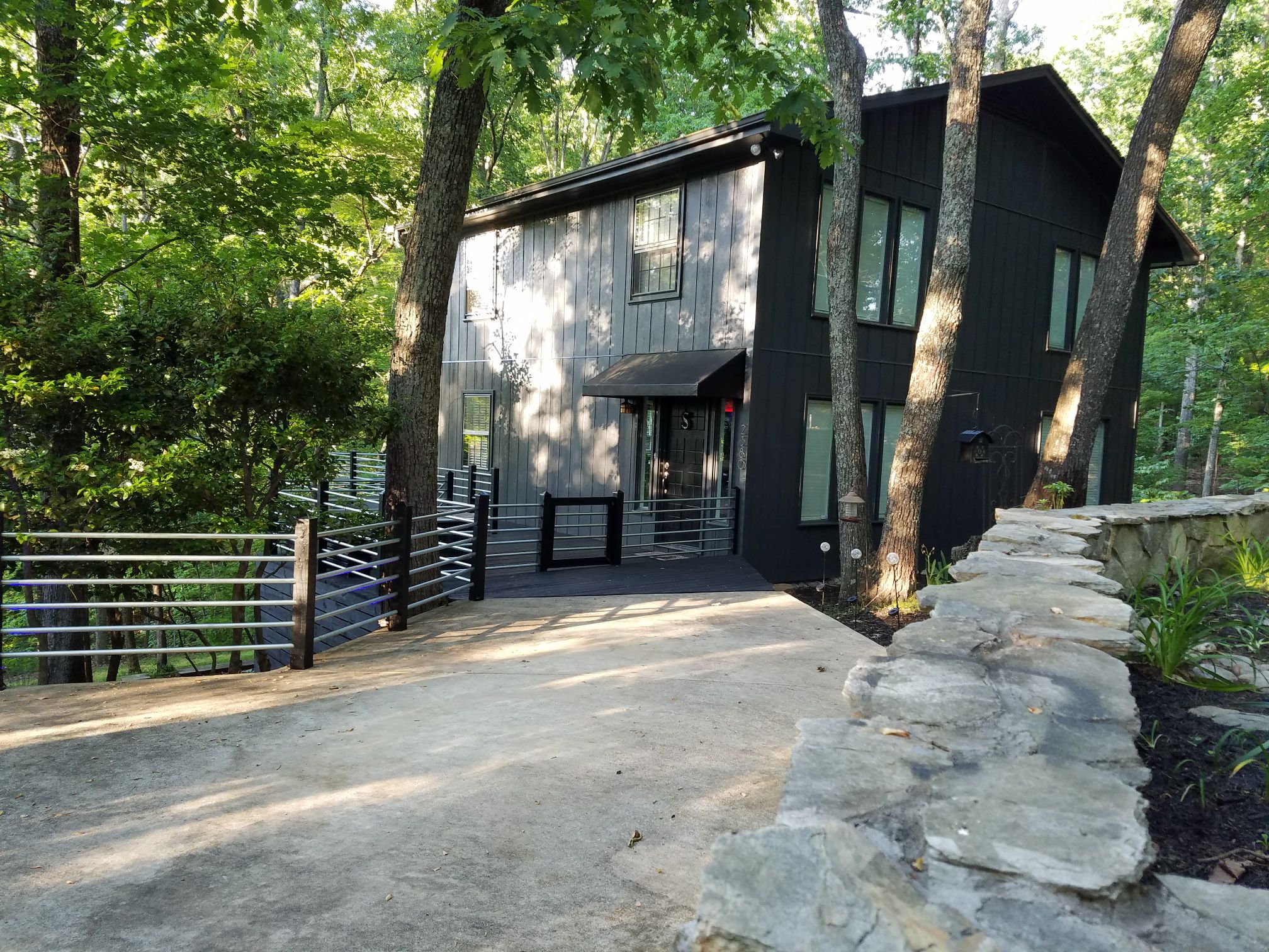 Modern Chill on Paris Mountain - Houses for Rent in Greenville, South