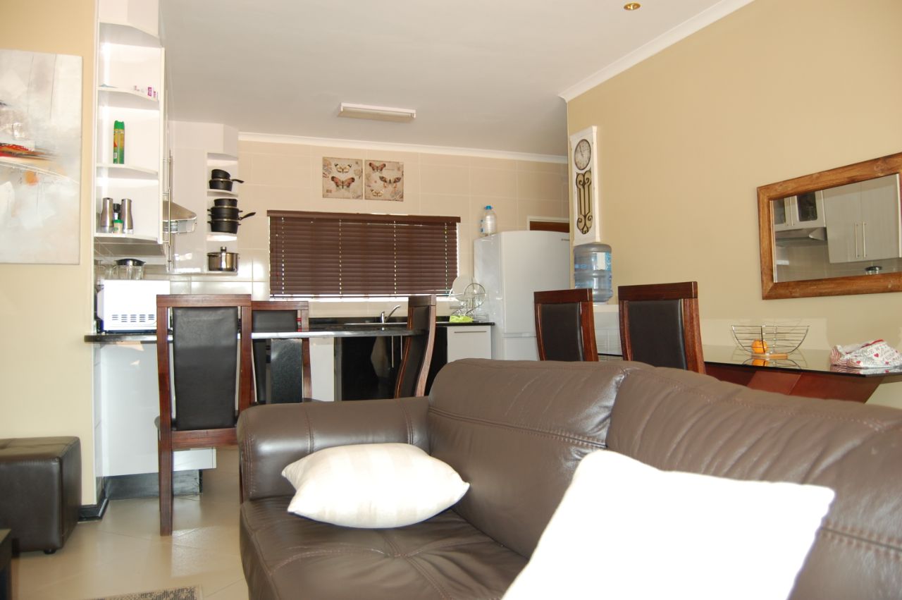 Modern 3 bedroom house in Greendale, Harare. Houses for Rent in