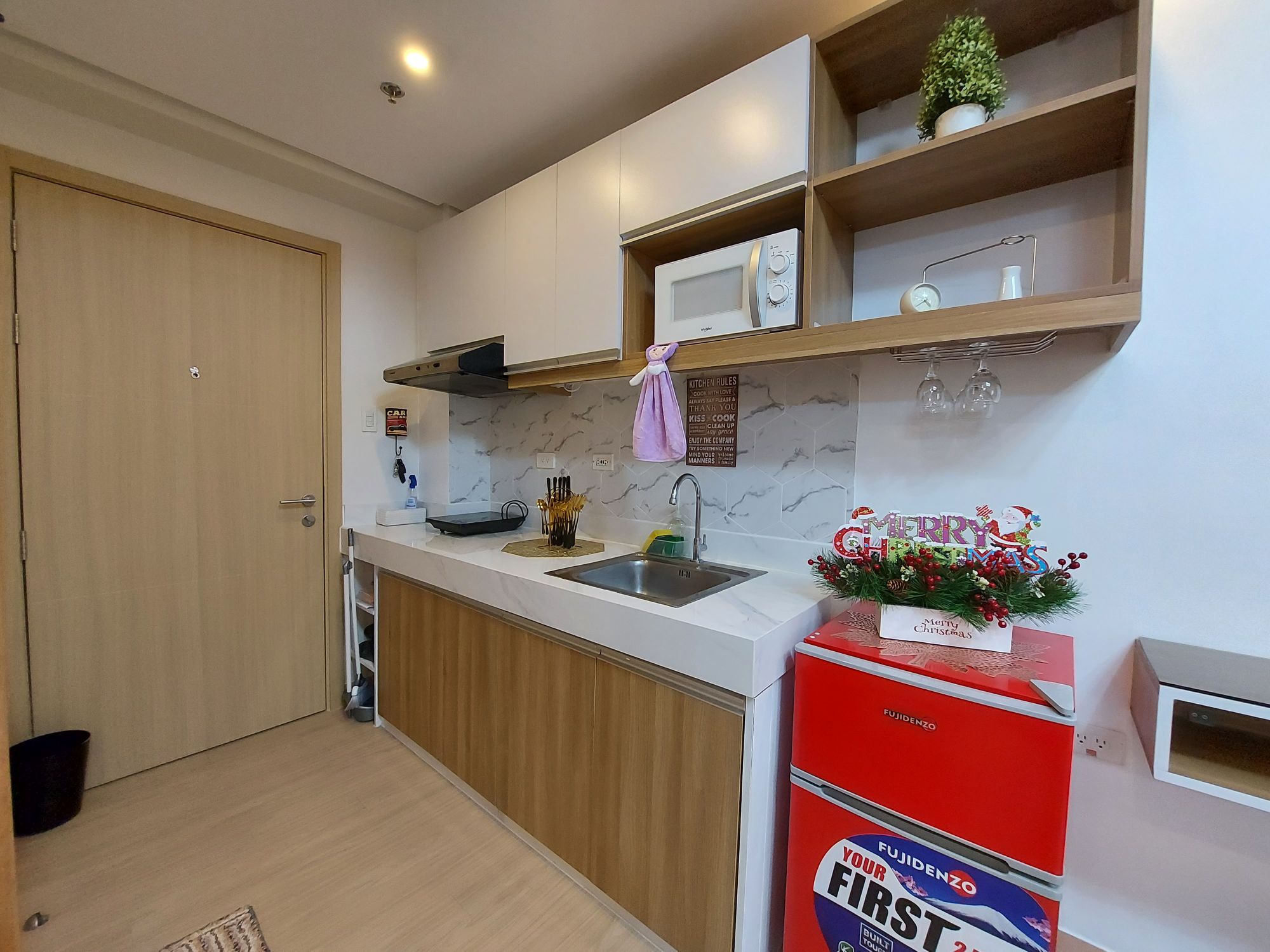 Trees Residences Staycation Airbnb