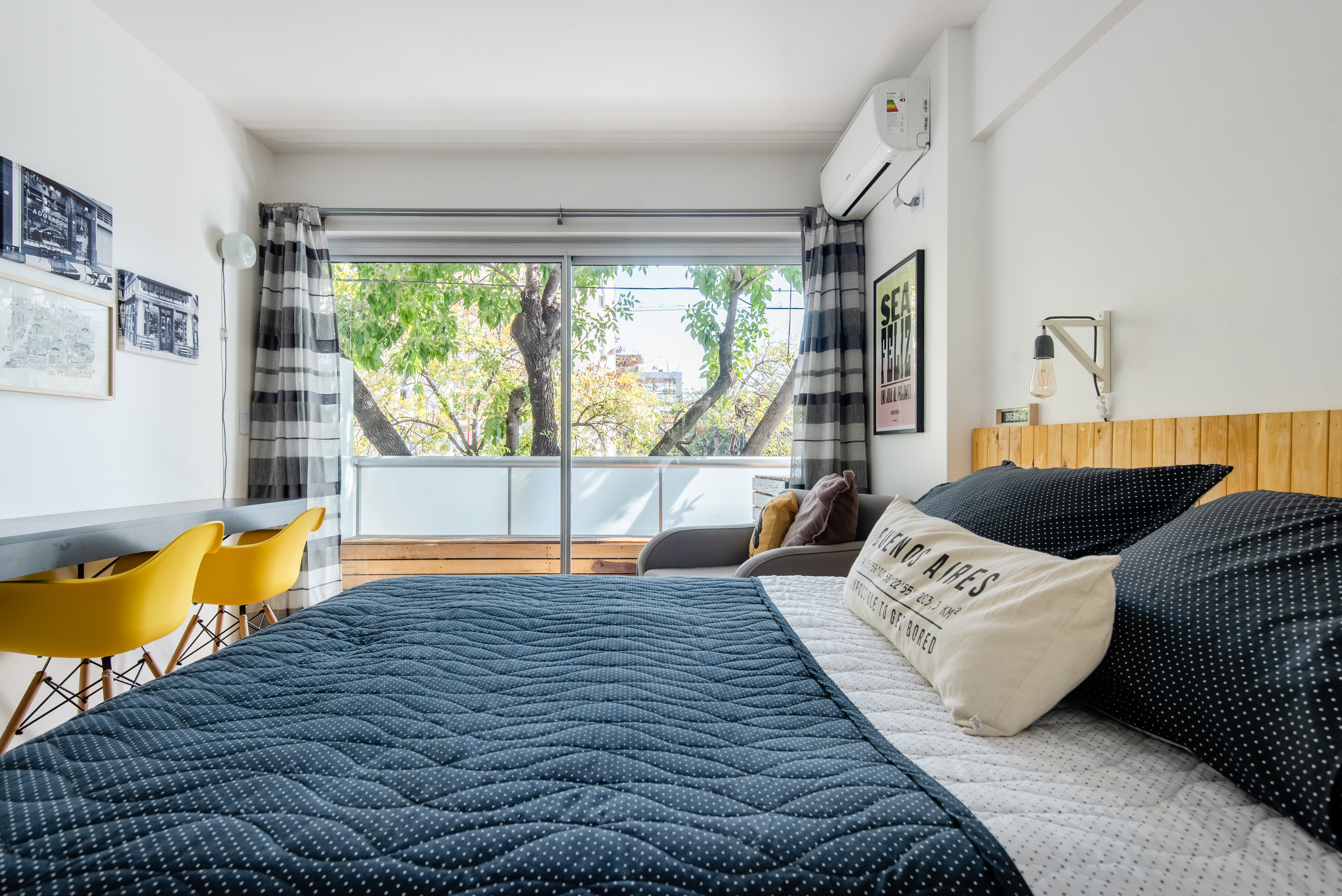 Light Filled Studio in Heart of Palermo Hollywood