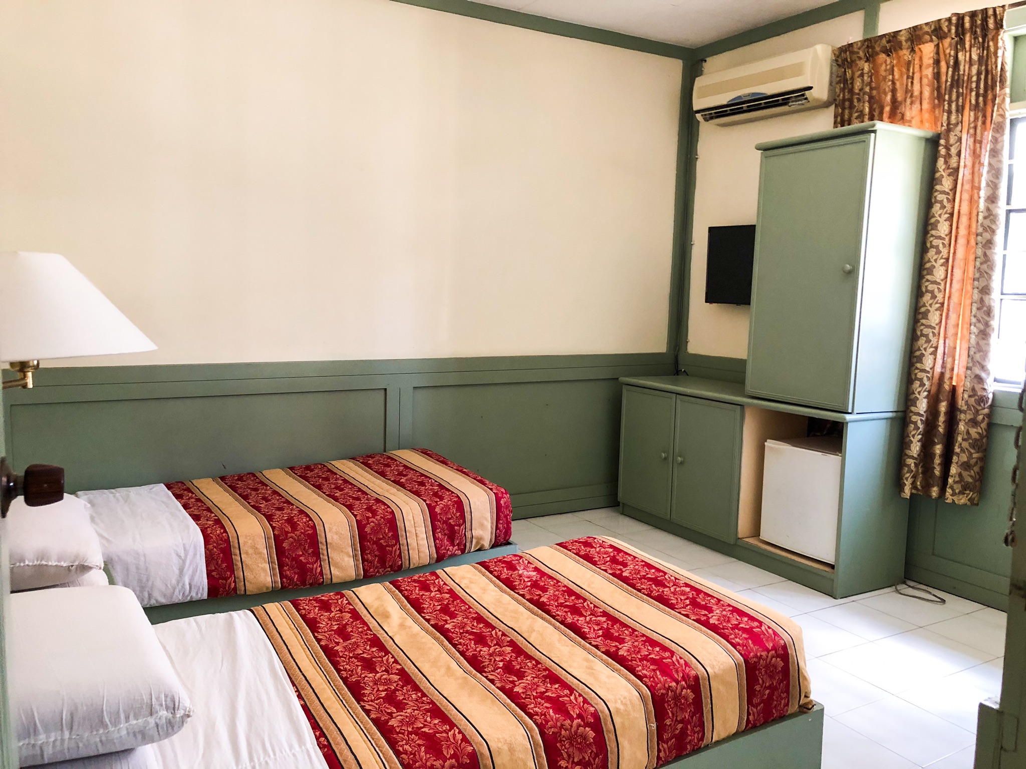 Chambres avec lit King Size/lits jumeaux pour les vacances Convient à