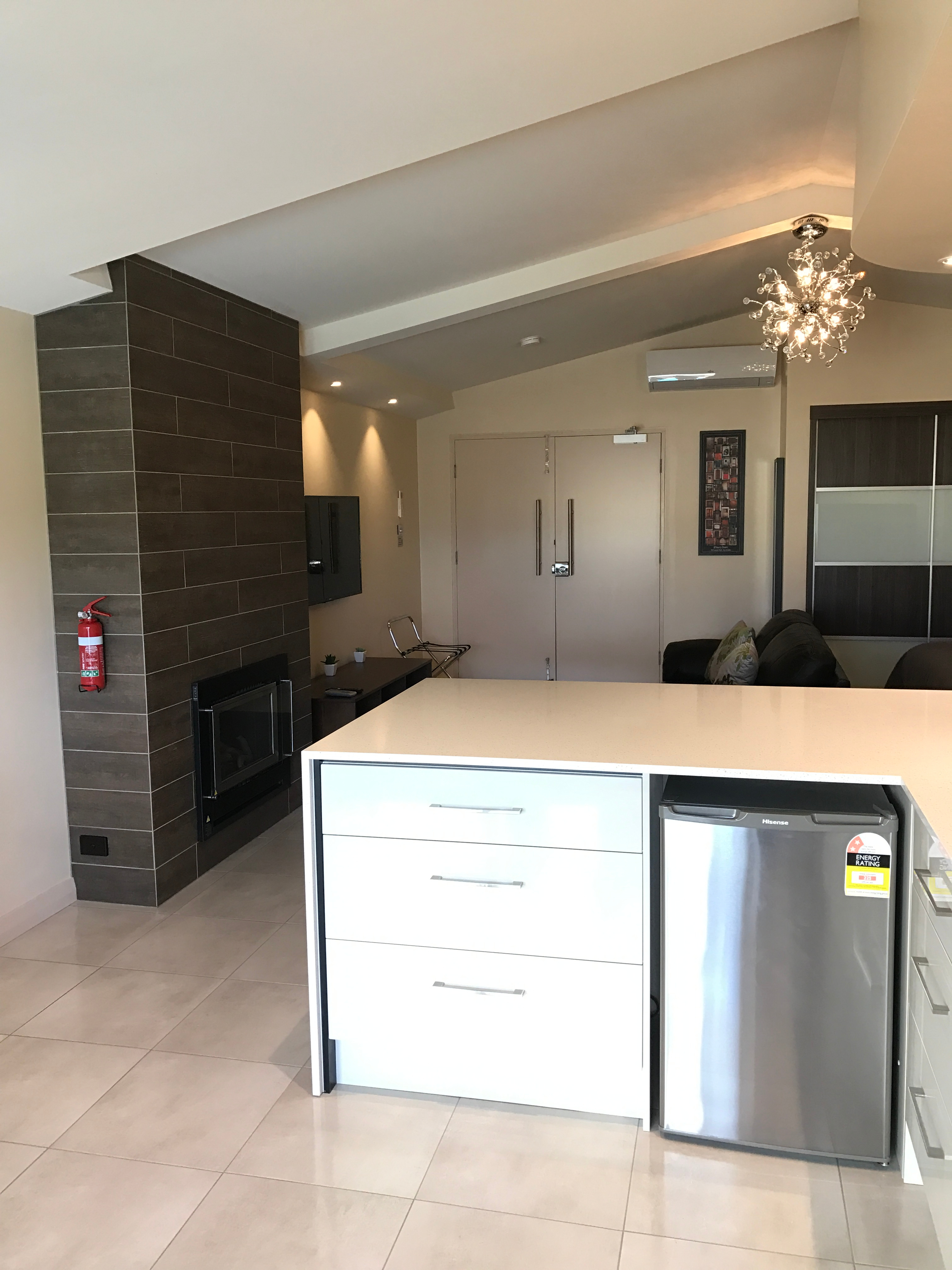 Harvest Retreat Luxe Accommodation With Views Bed And